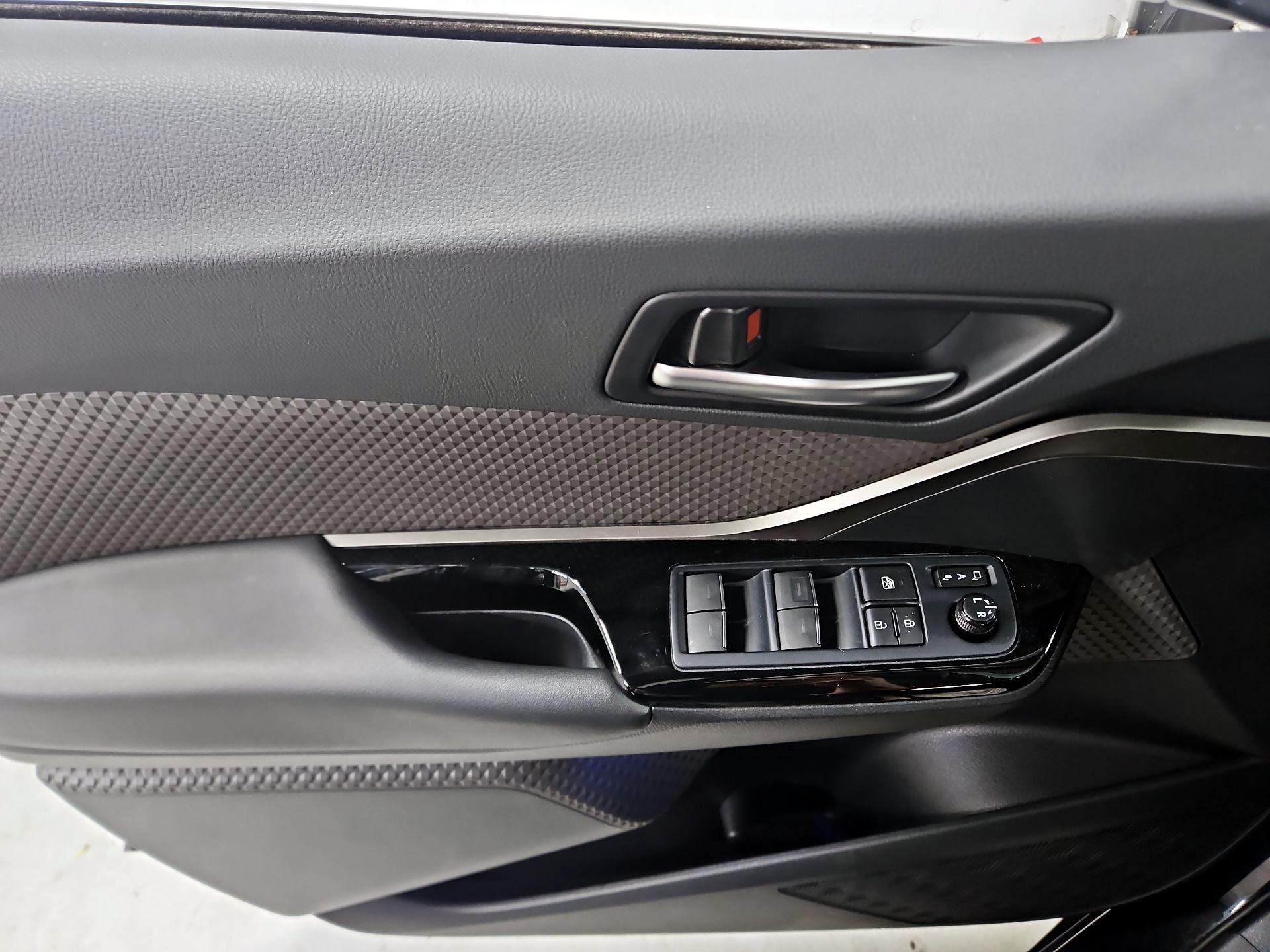 Thumbnail: 2021 Toyota C-HR - 12