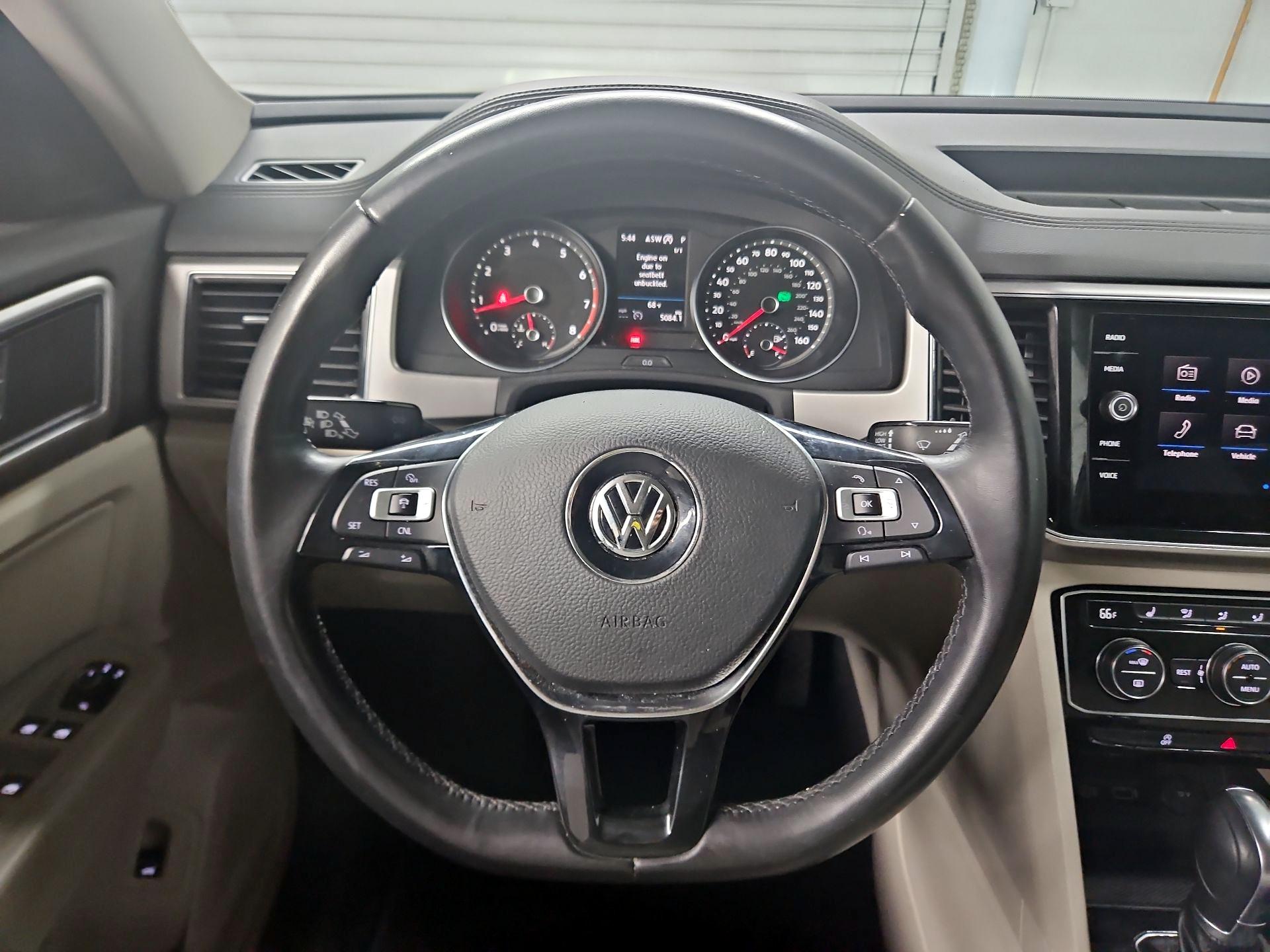 Thumbnail: 2018 Volkswagen Atlas - 10