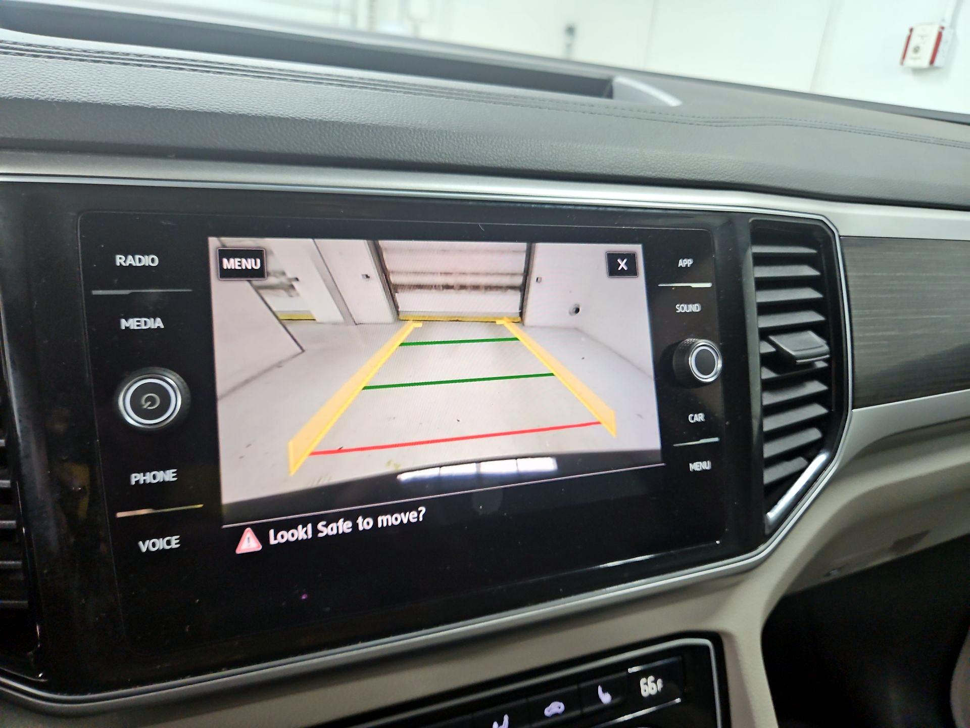 Thumbnail: 2018 Volkswagen Atlas - 14