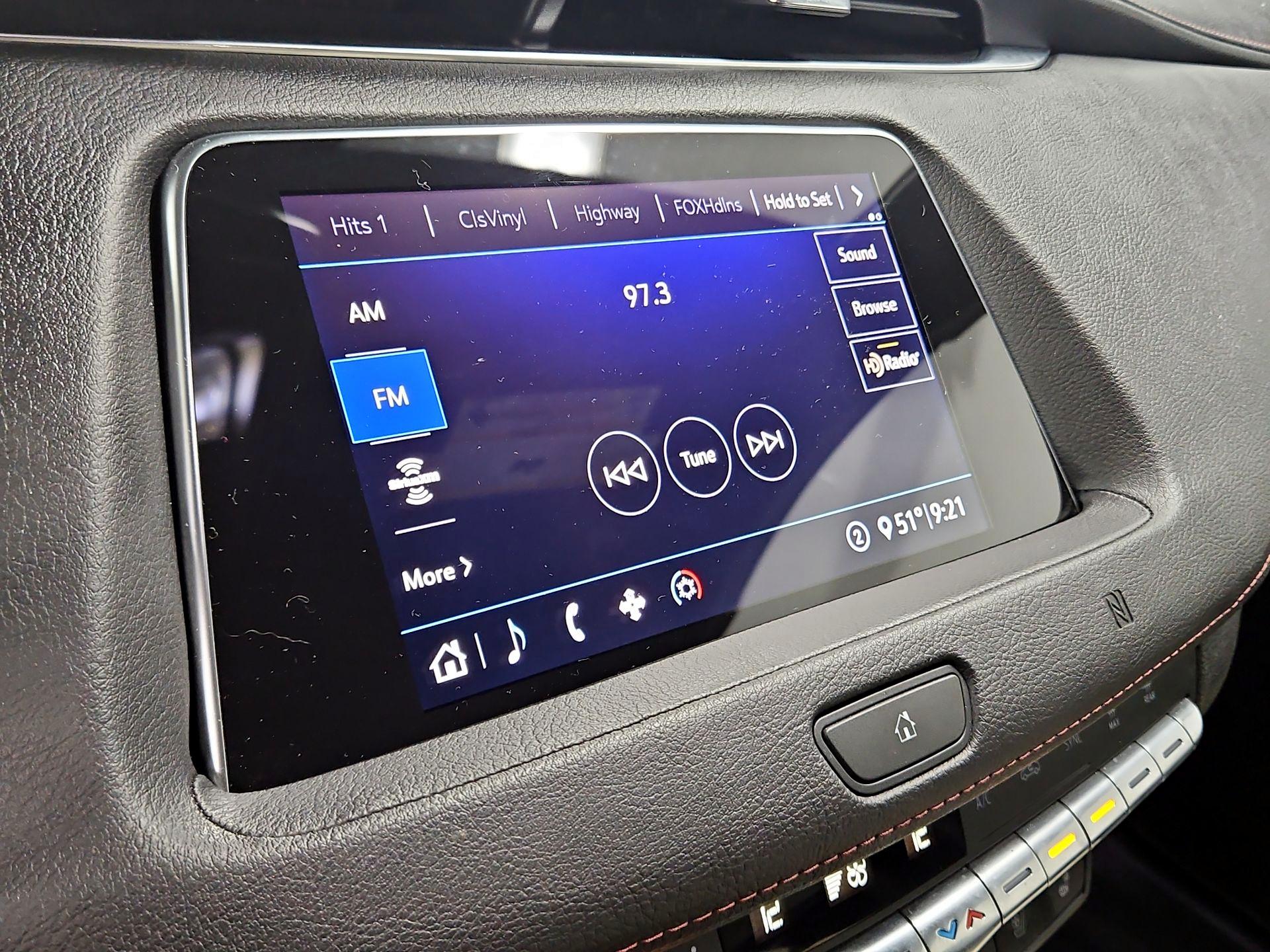 Thumbnail: 2020 Cadillac XT4 - 15