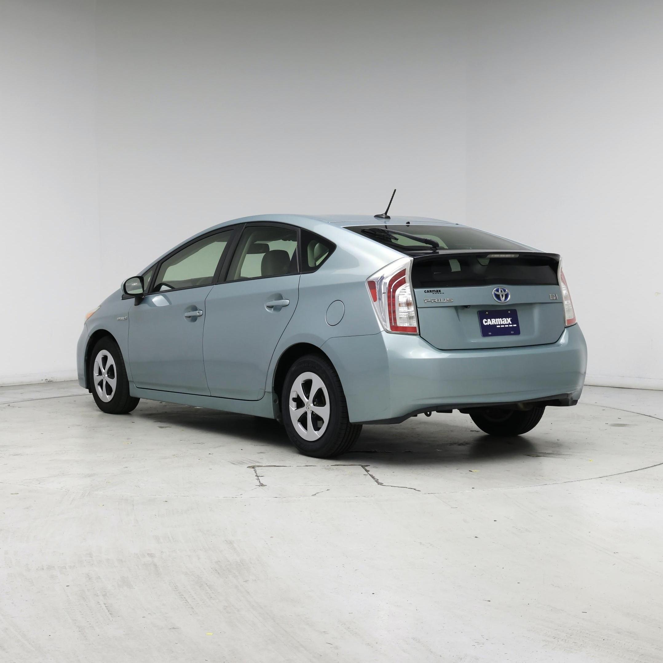 Thumbnail: 2014 Toyota Prius - 2