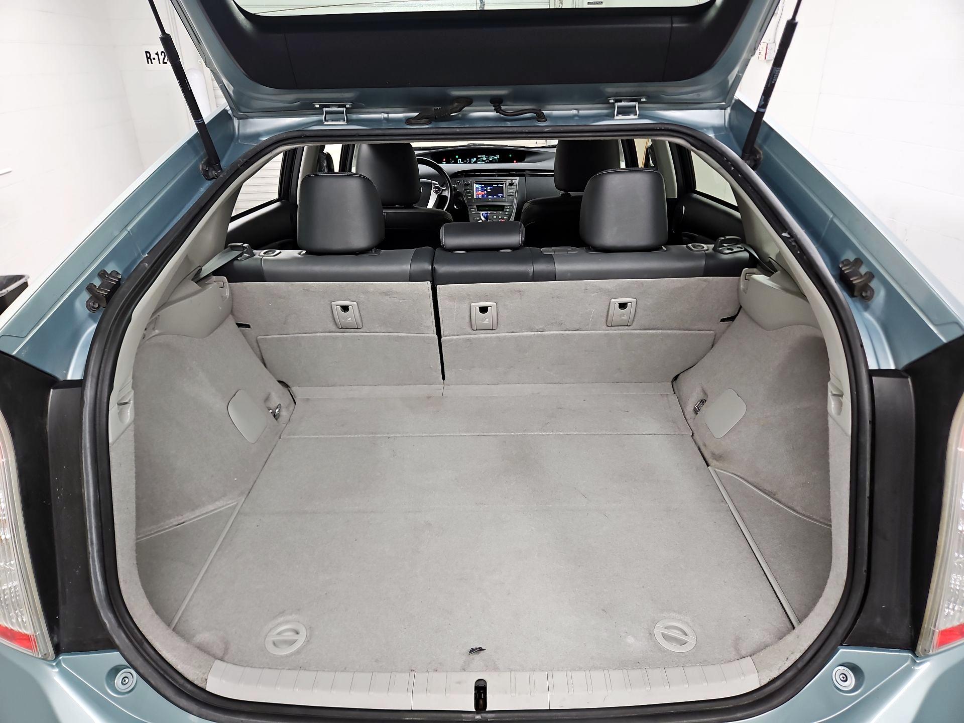 Thumbnail: 2014 Toyota Prius - 20