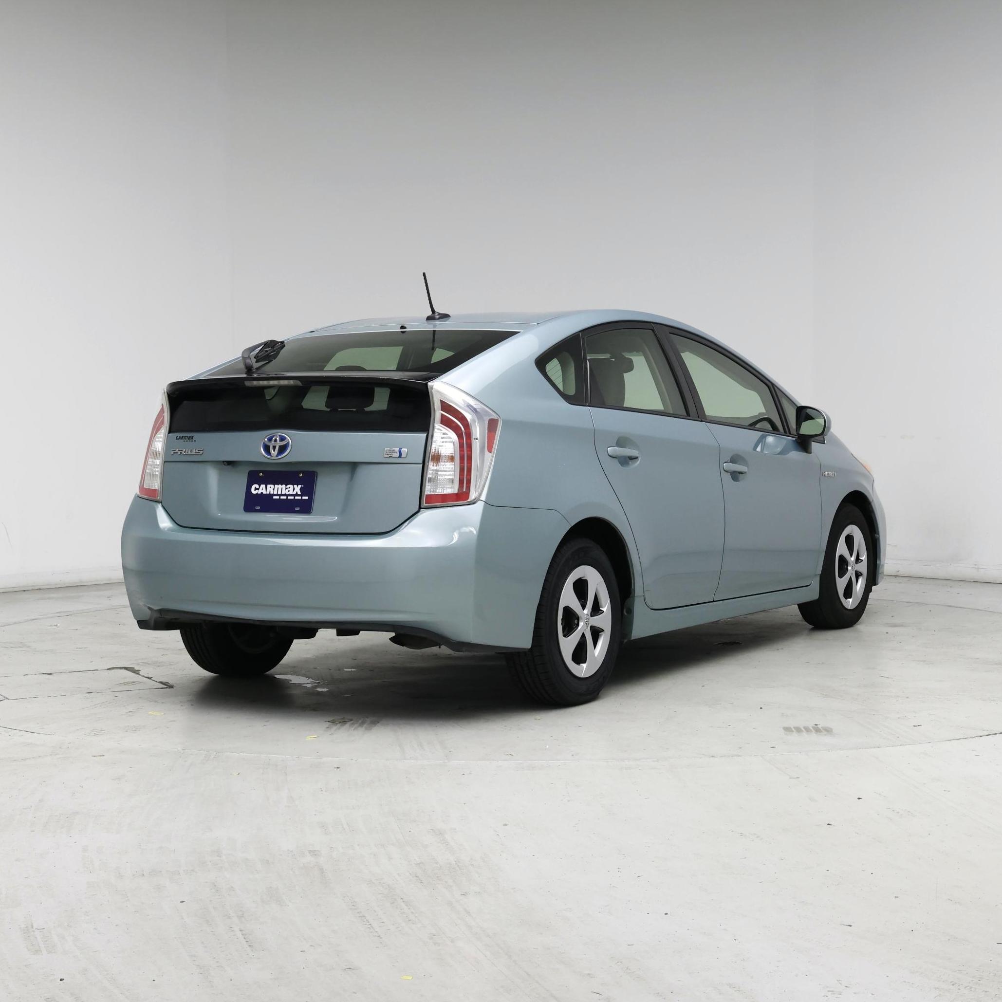 Thumbnail: 2014 Toyota Prius - 8