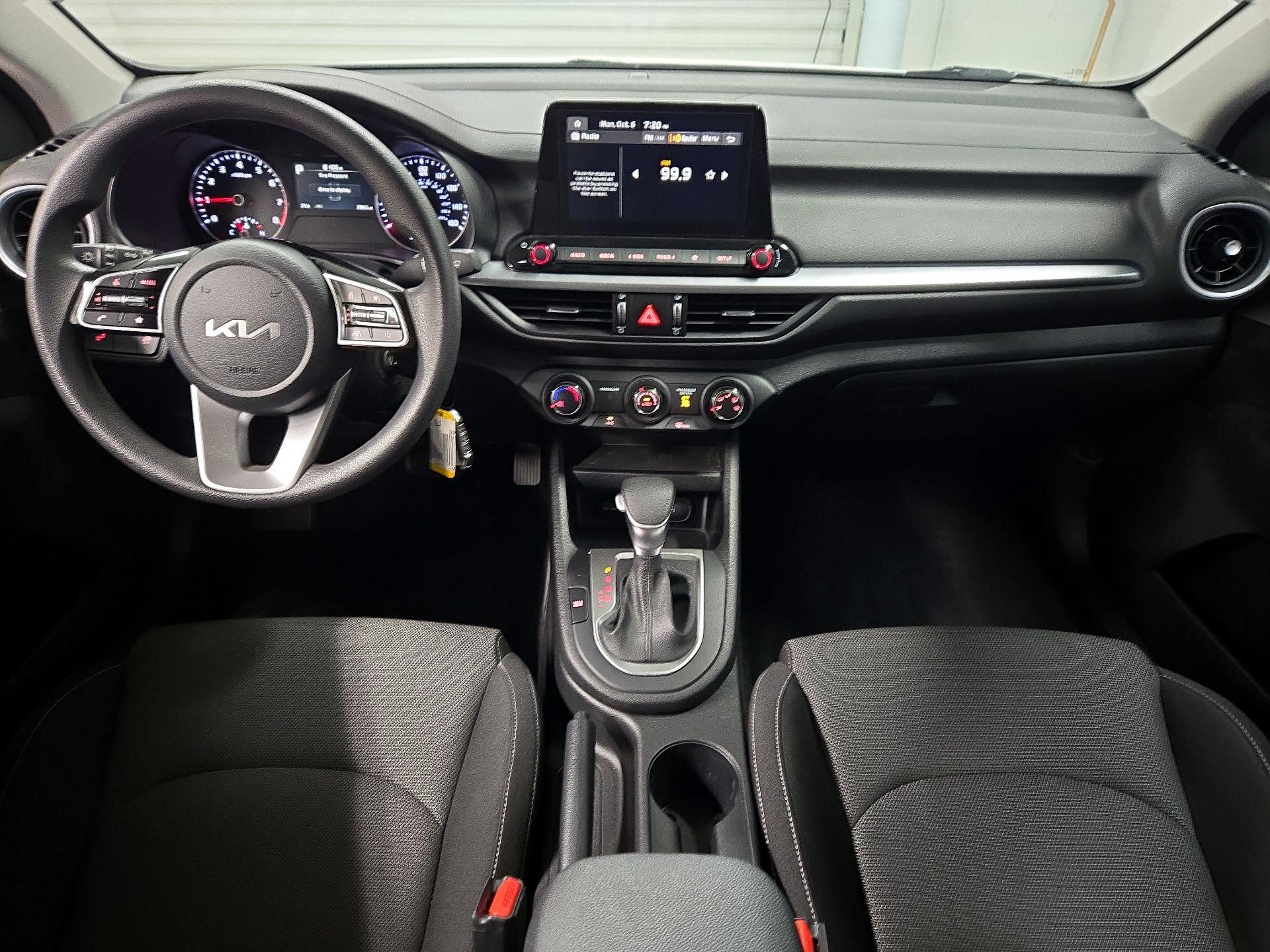 Thumbnail: 2024 Kia Forte - 9