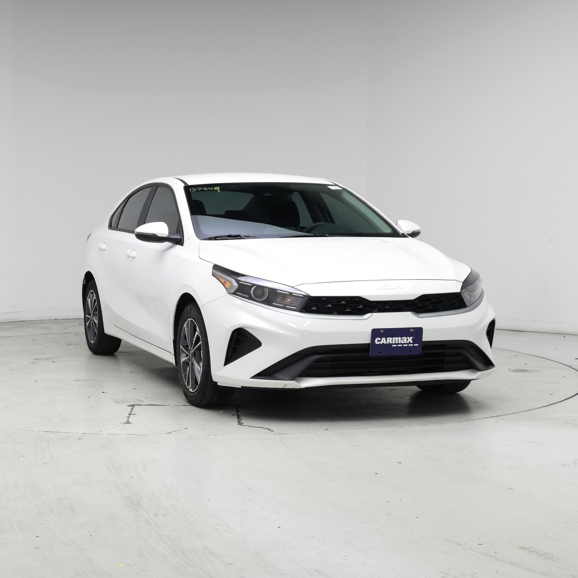 Thumbnail: 2024 Kia Forte - 5