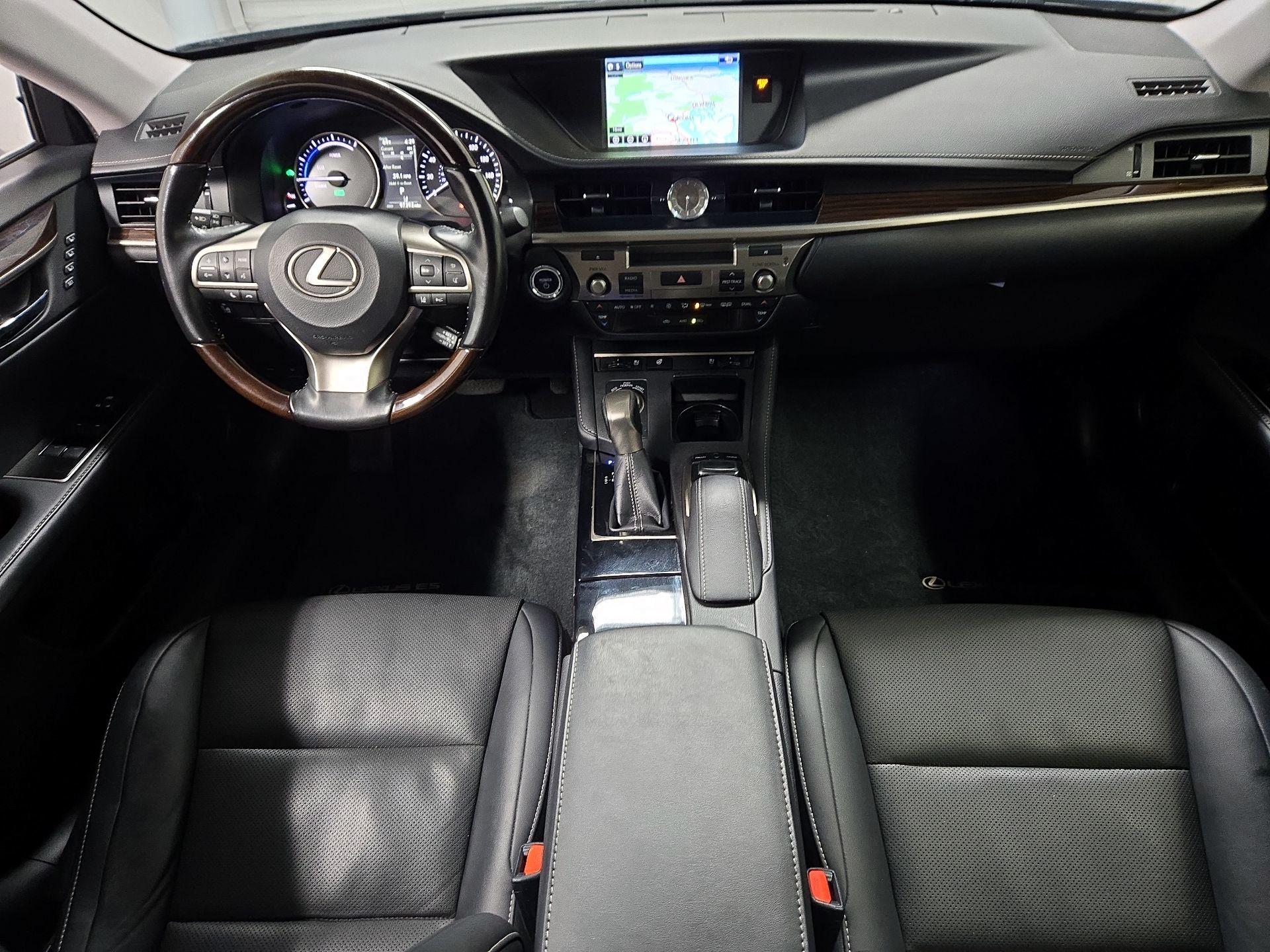 Thumbnail: 2016 Lexus ES - 9