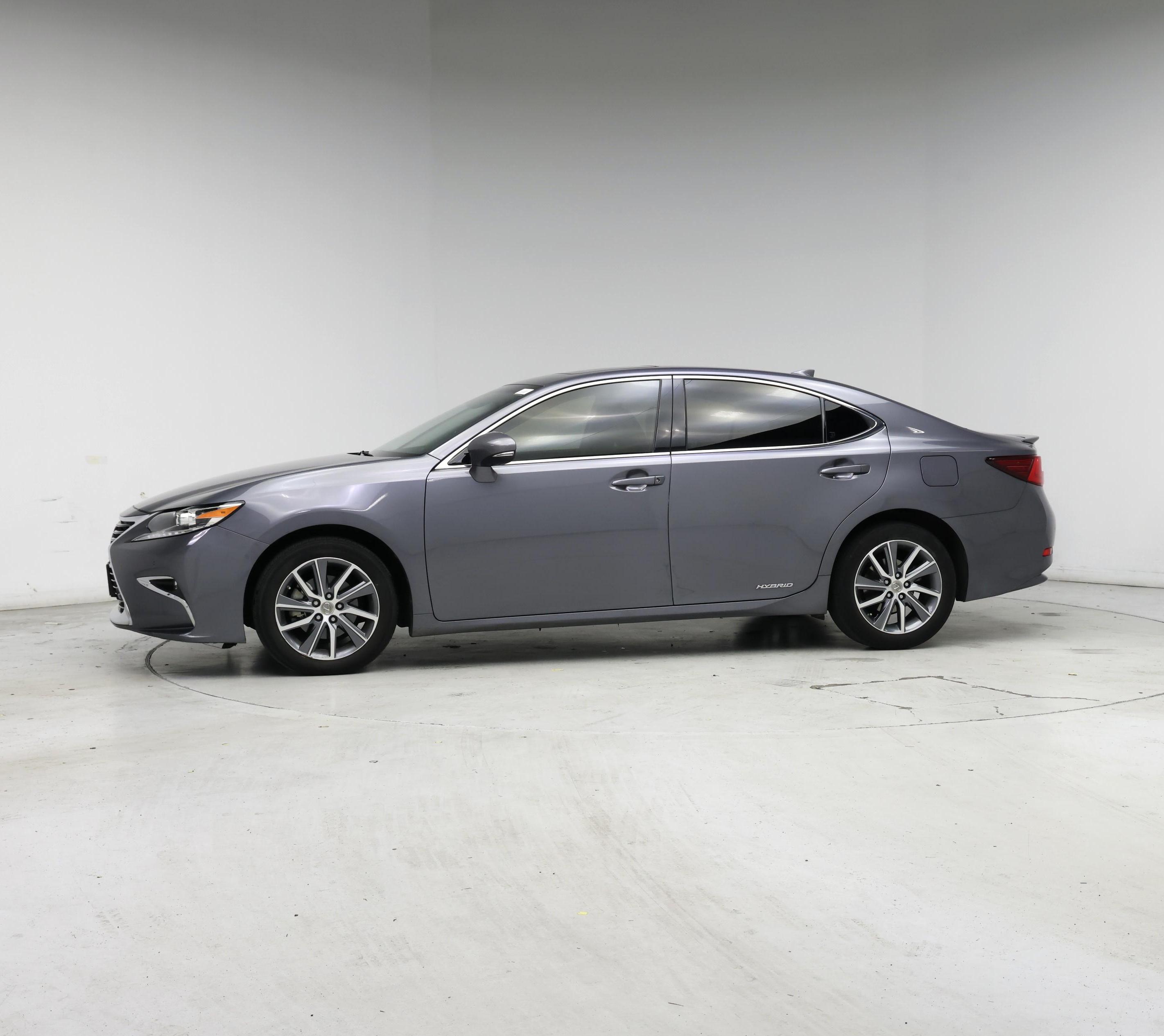 Thumbnail: 2016 Lexus ES - 3