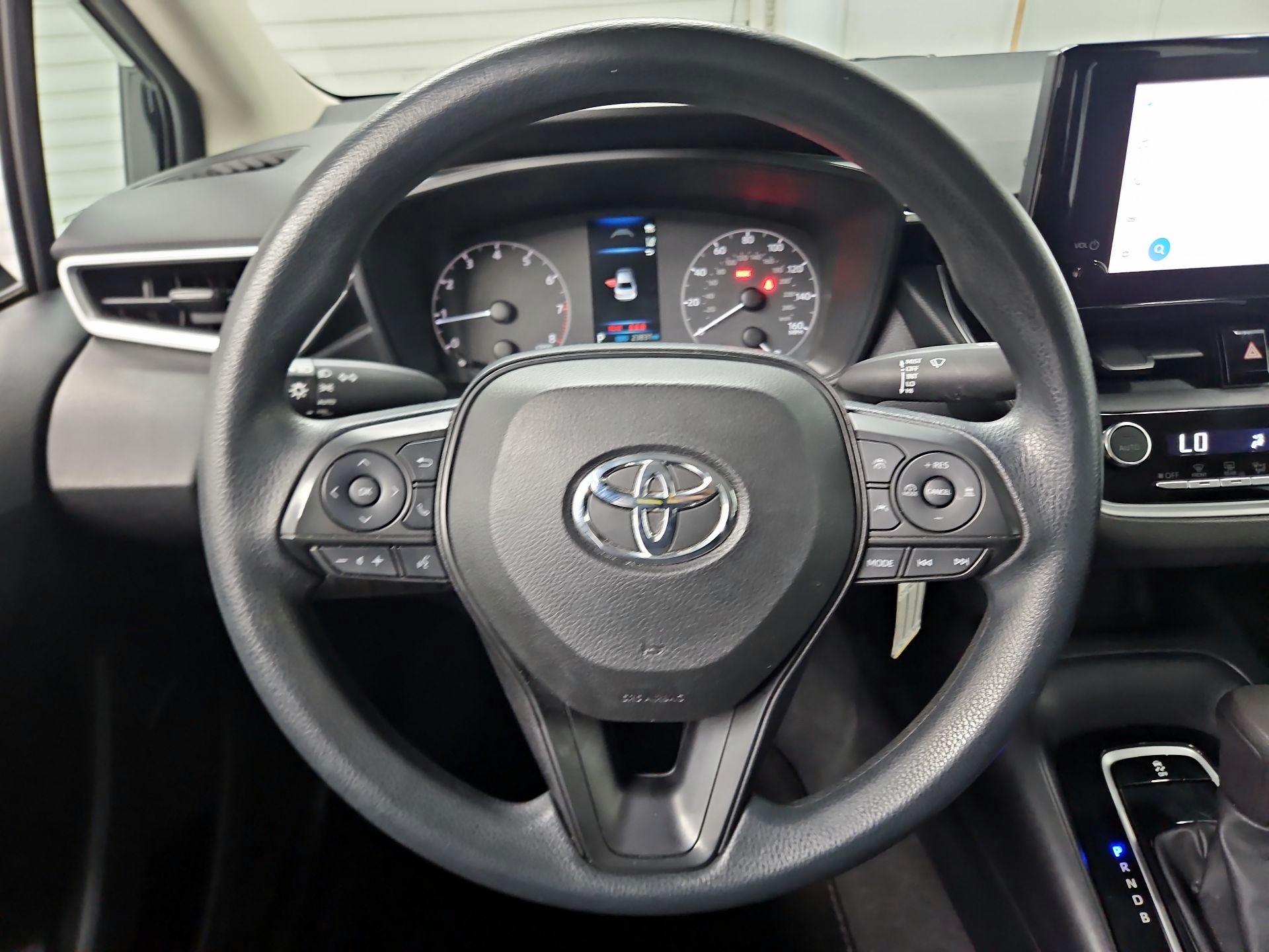 Thumbnail: 2023 Toyota Corolla - 10