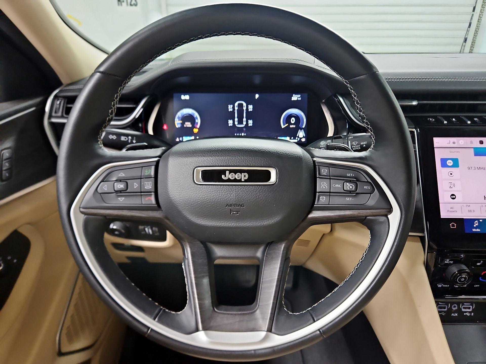 Thumbnail: 2022 Jeep Grand Cherokee L - 10