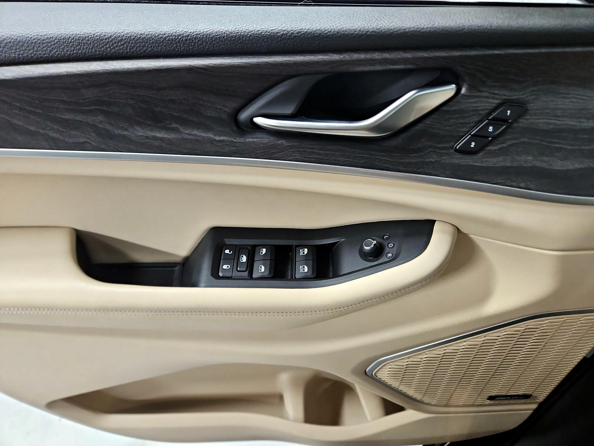 Thumbnail: 2022 Jeep Grand Cherokee L - 12