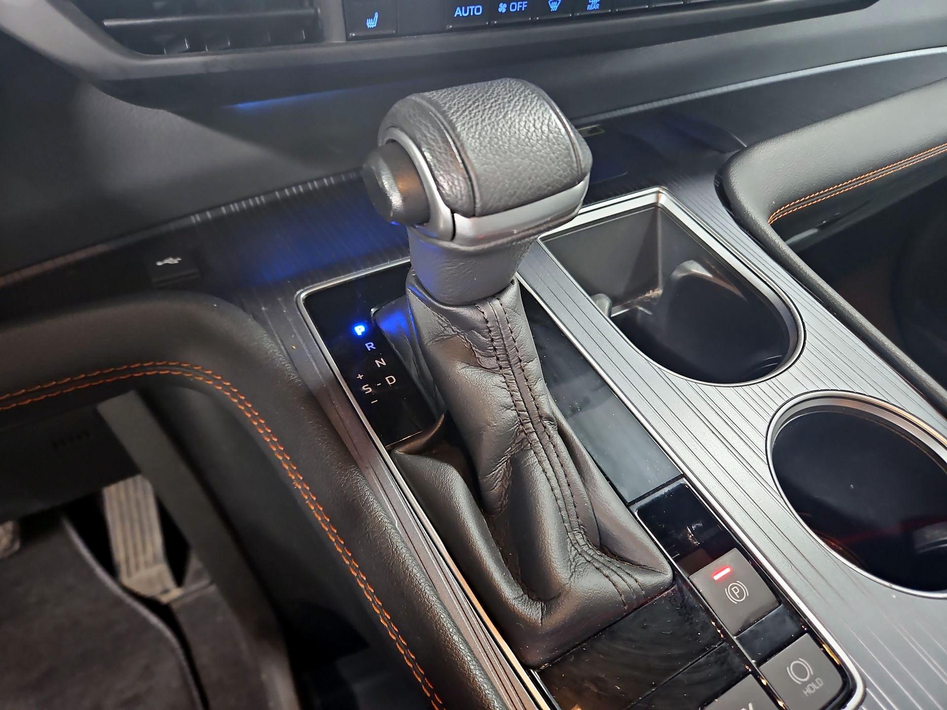Thumbnail: 2021 Toyota Sienna - 18