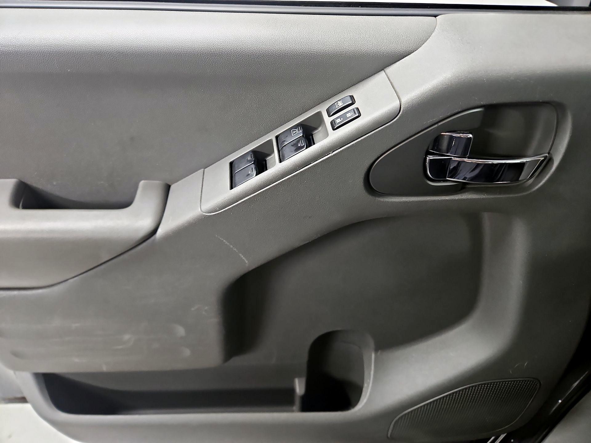 Thumbnail: 2020 Nissan Frontier - 12