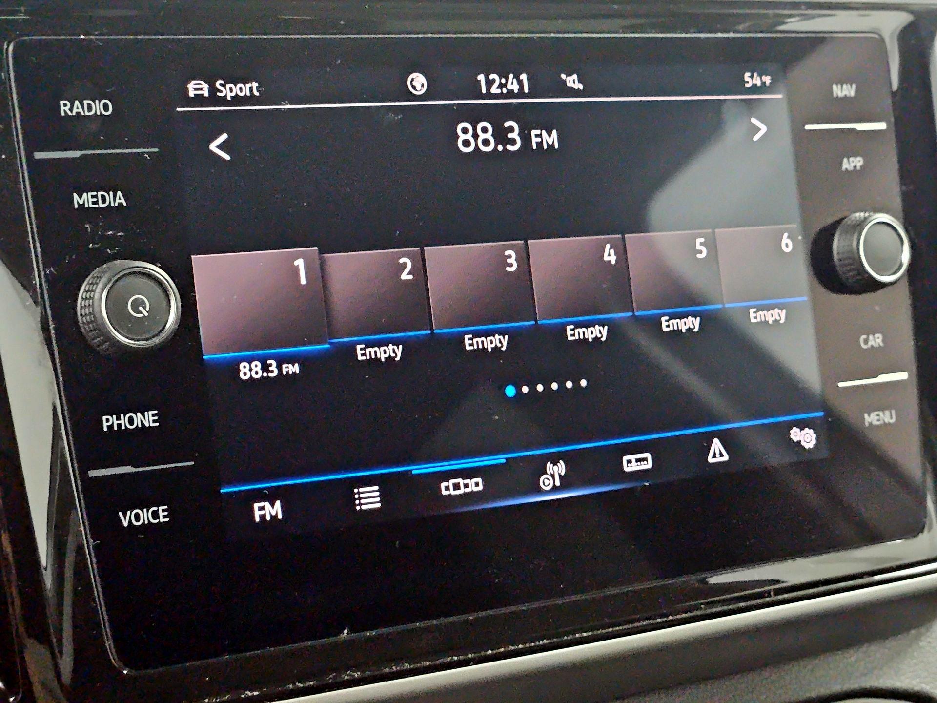 Thumbnail: 2023 Volkswagen Atlas - 16