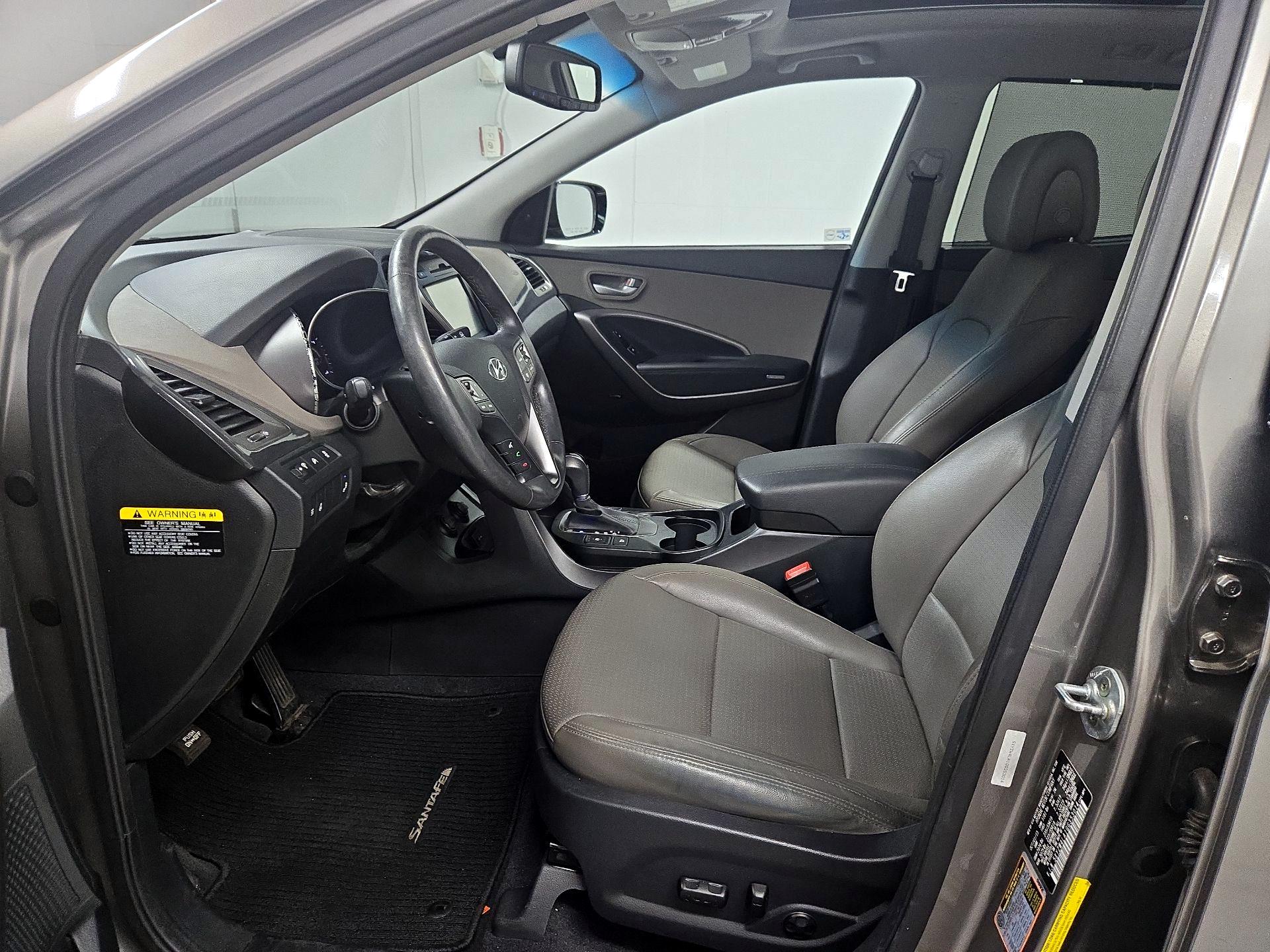 Thumbnail: 2016 Hyundai Santa Fe - 11