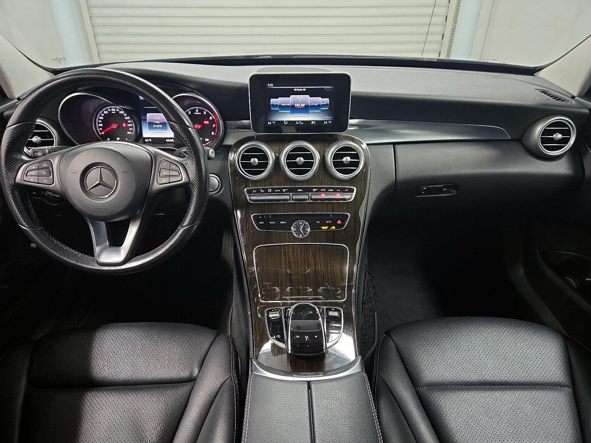 Thumbnail: 2015 Mercedes-Benz C-Class - 9