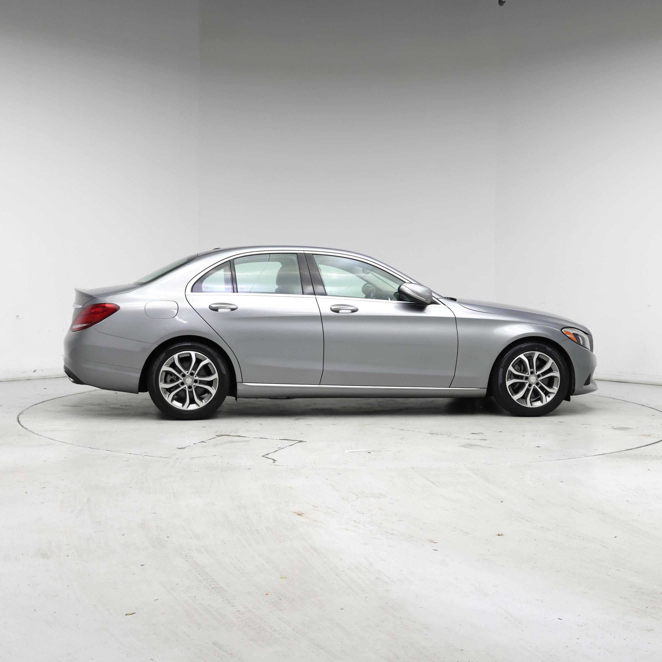 Thumbnail: 2015 Mercedes-Benz C-Class - 7