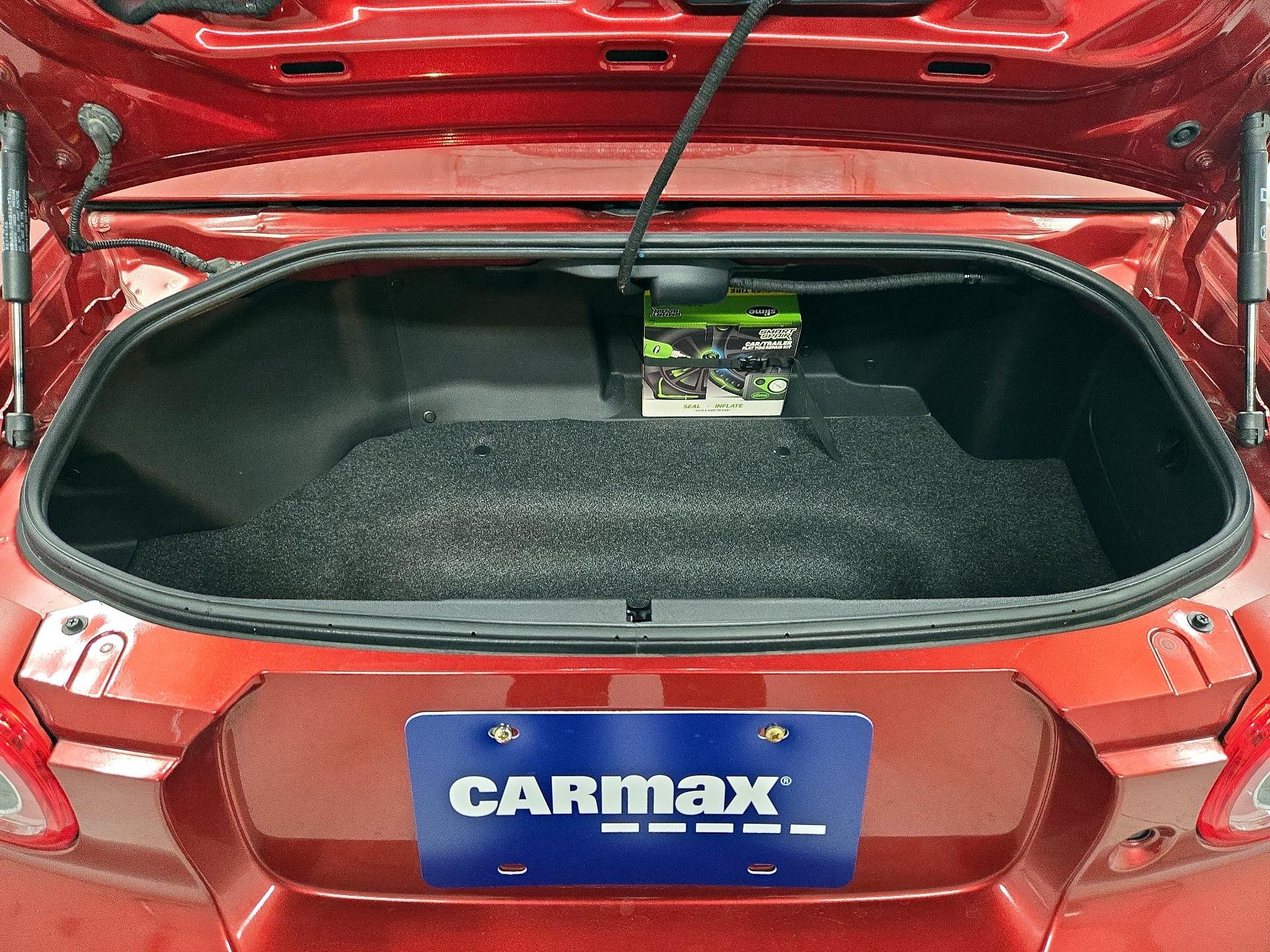 Thumbnail: 2015 Mazda MX-5 Miata - 18