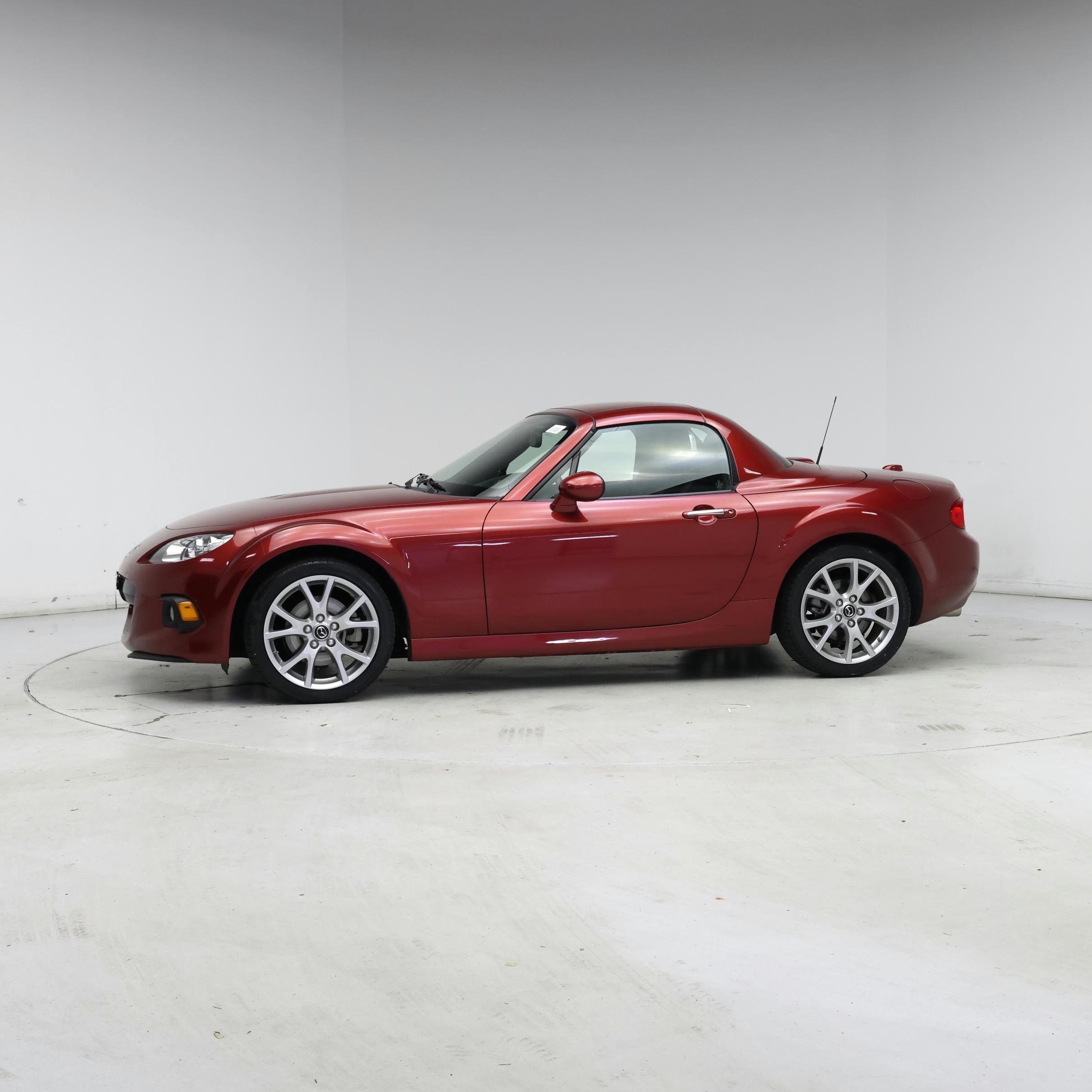 Thumbnail: 2015 Mazda MX-5 Miata - 3