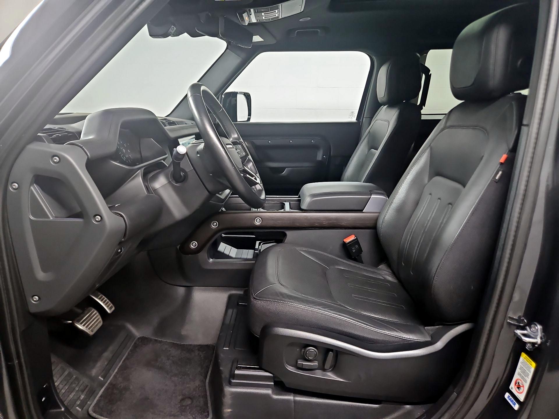 Thumbnail: 2021 Land Rover Defender - 11