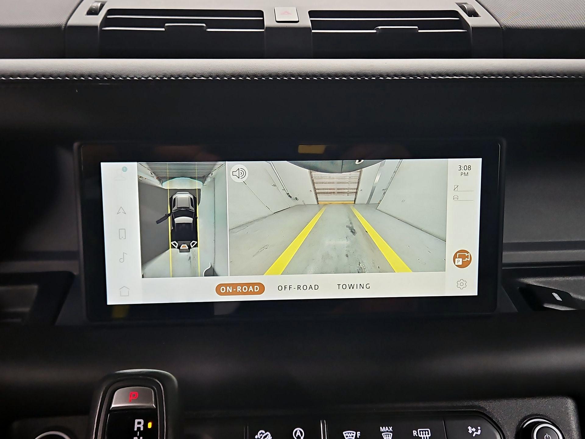 Thumbnail: 2021 Land Rover Defender - 15