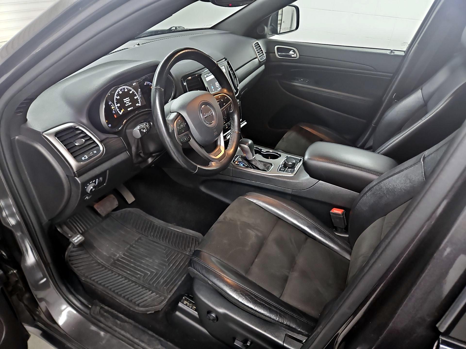 Thumbnail: 2020 Jeep Grand Cherokee - 11