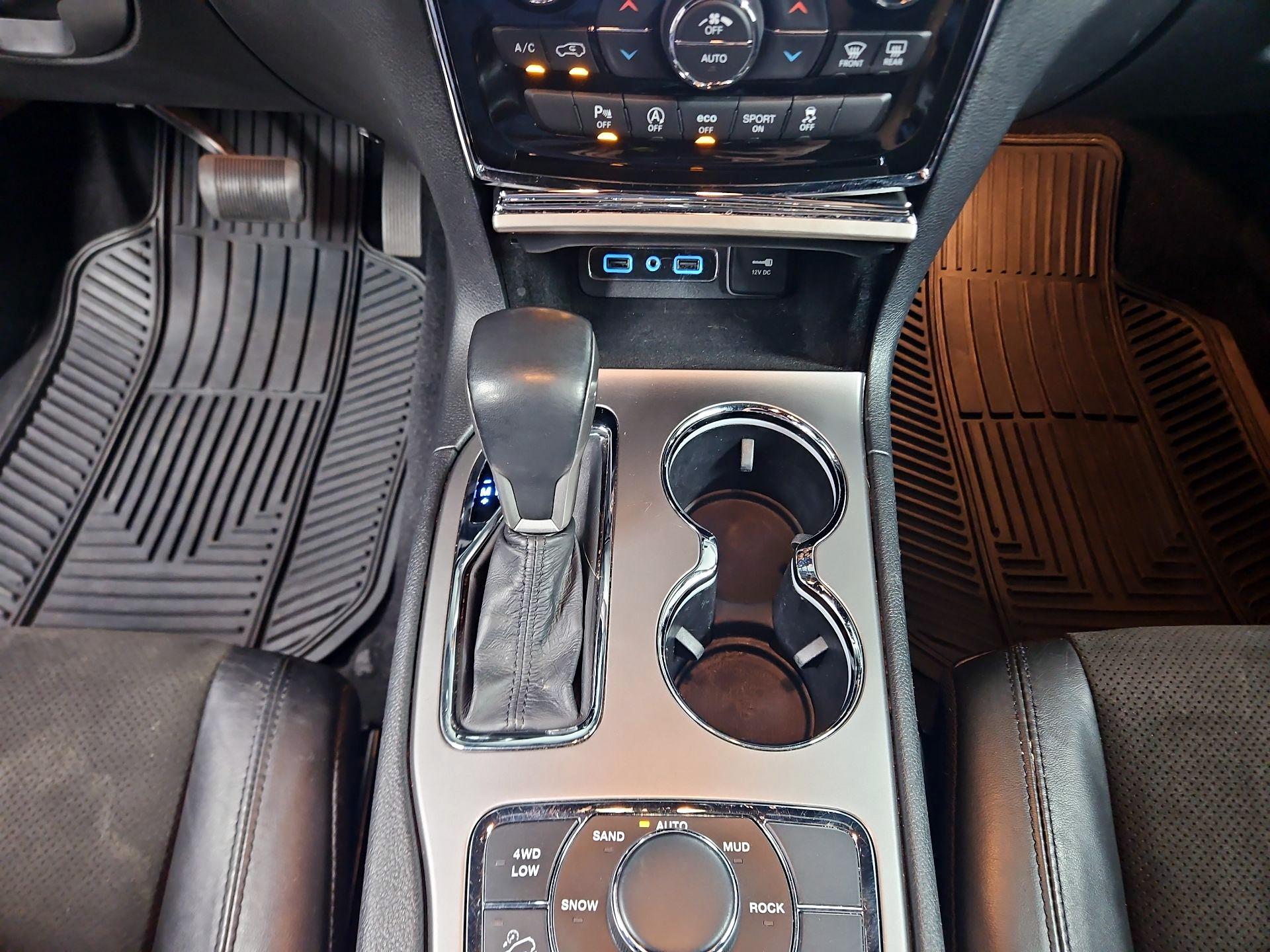 Thumbnail: 2020 Jeep Grand Cherokee - 18
