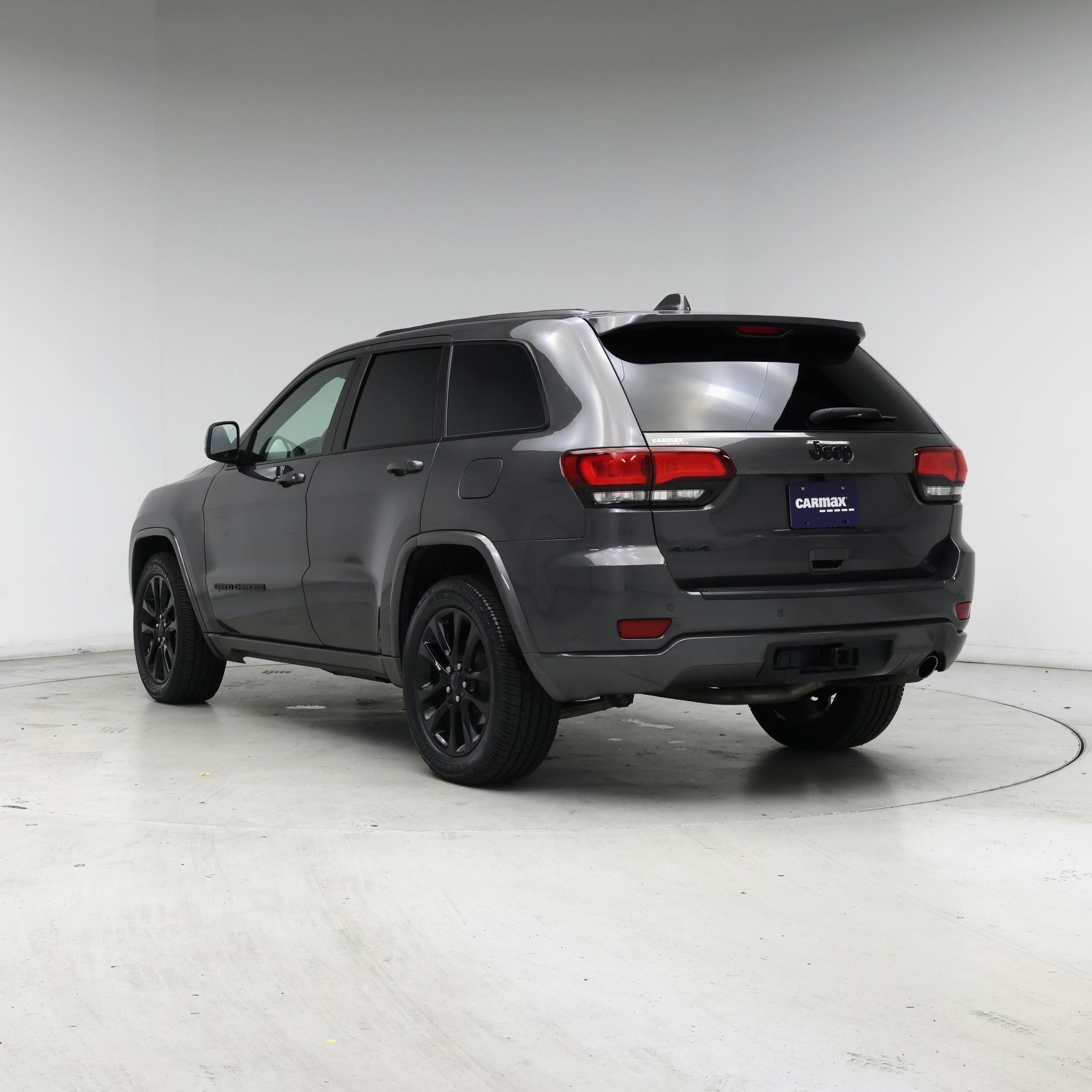 Thumbnail: 2020 Jeep Grand Cherokee - 2
