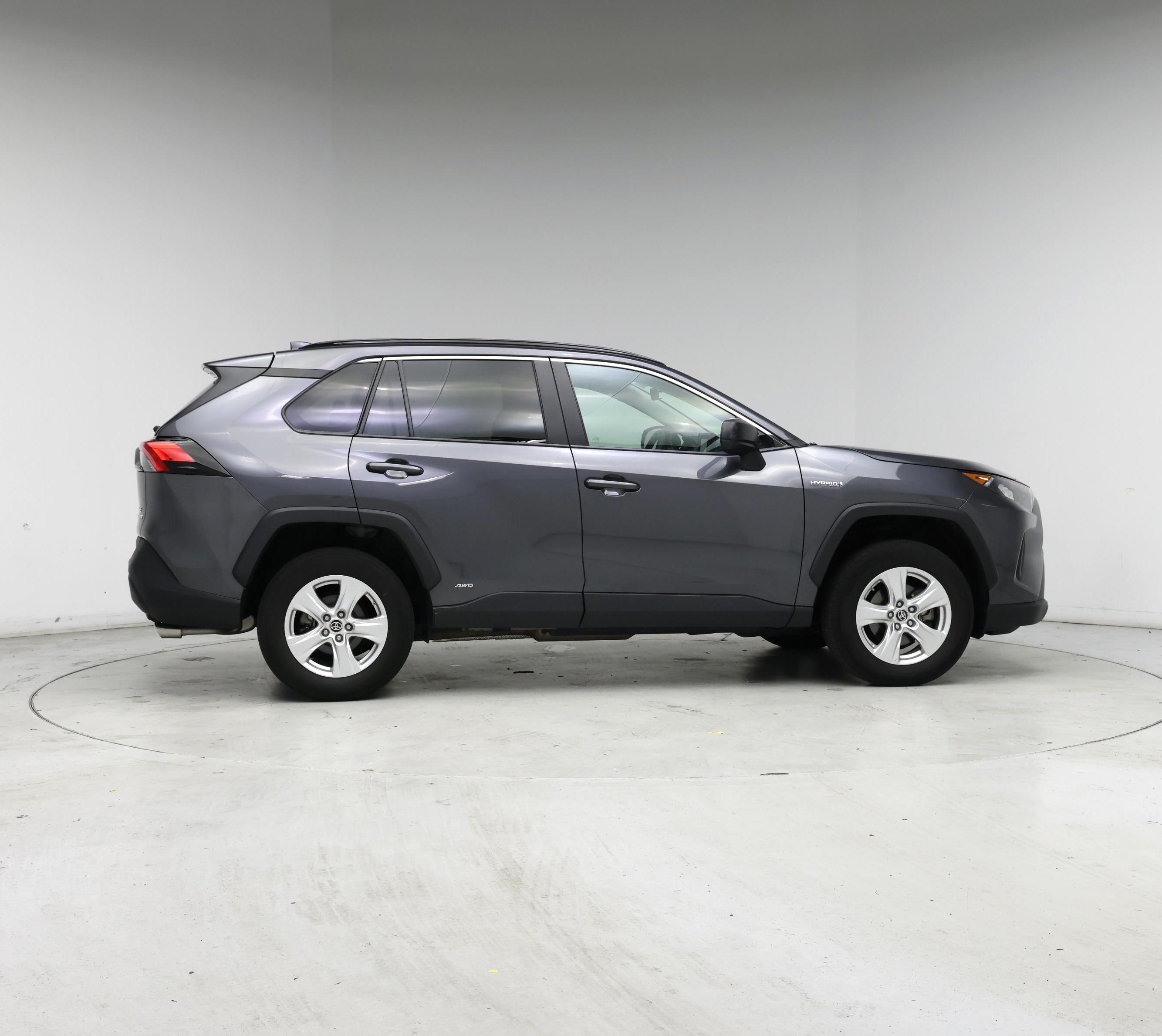 Thumbnail: 2021 Toyota RAV4 - 7