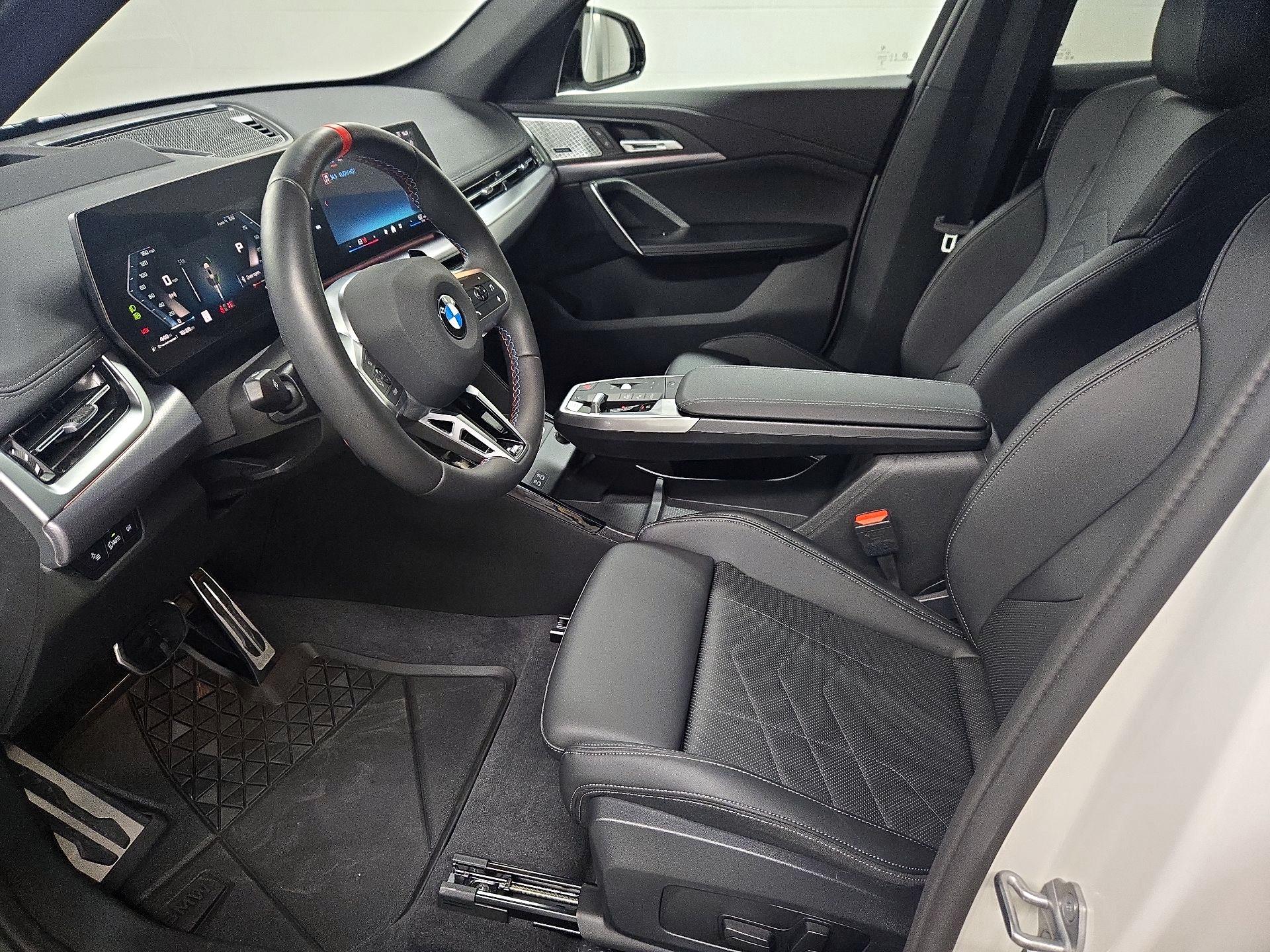 Thumbnail: 2025 BMW X1 - 11