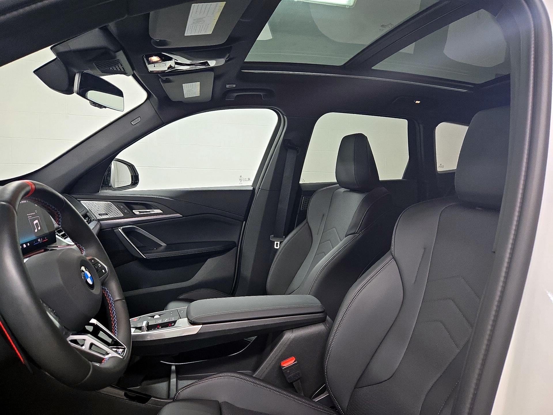 Thumbnail: 2025 BMW X1 - 19