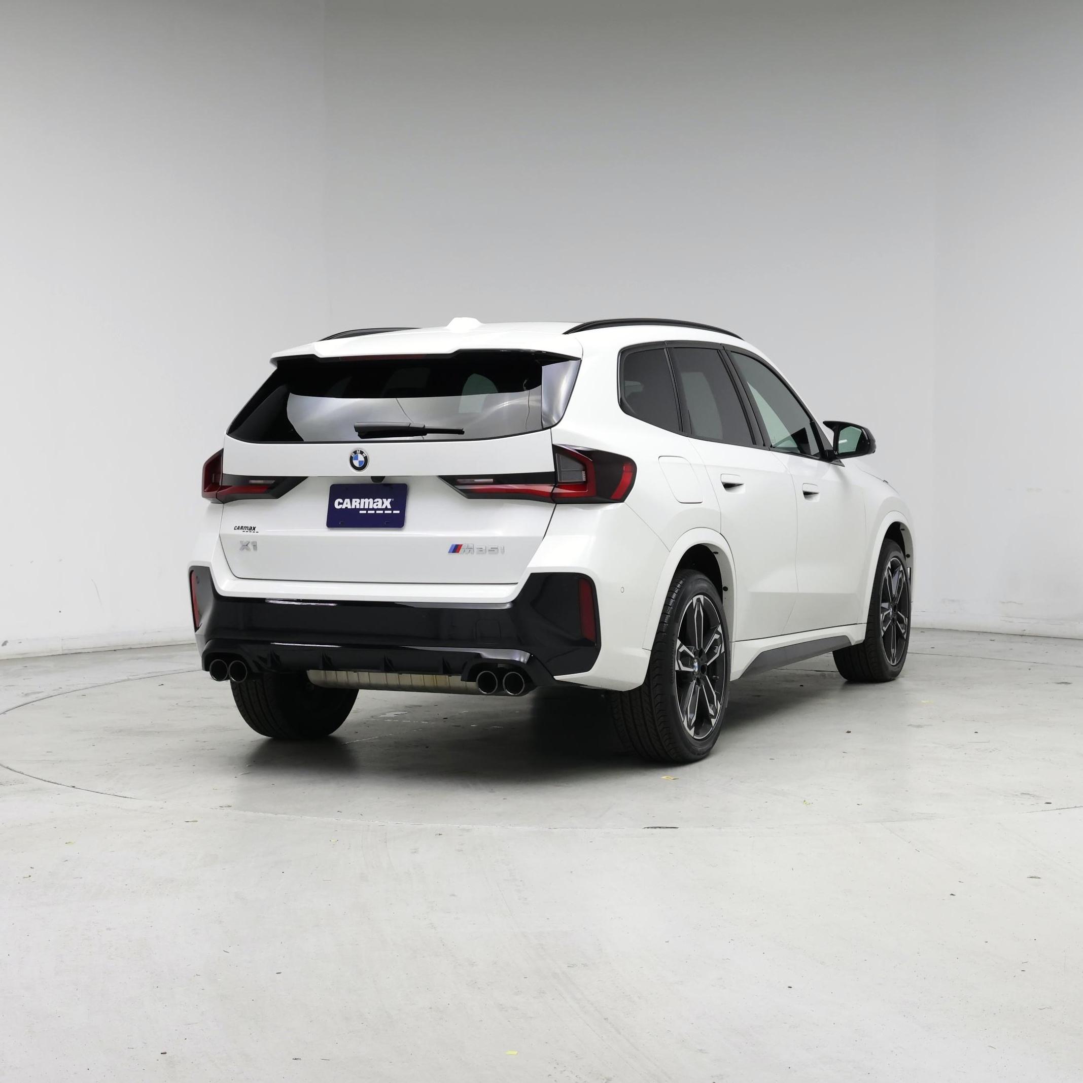 Thumbnail: 2025 BMW X1 - 8