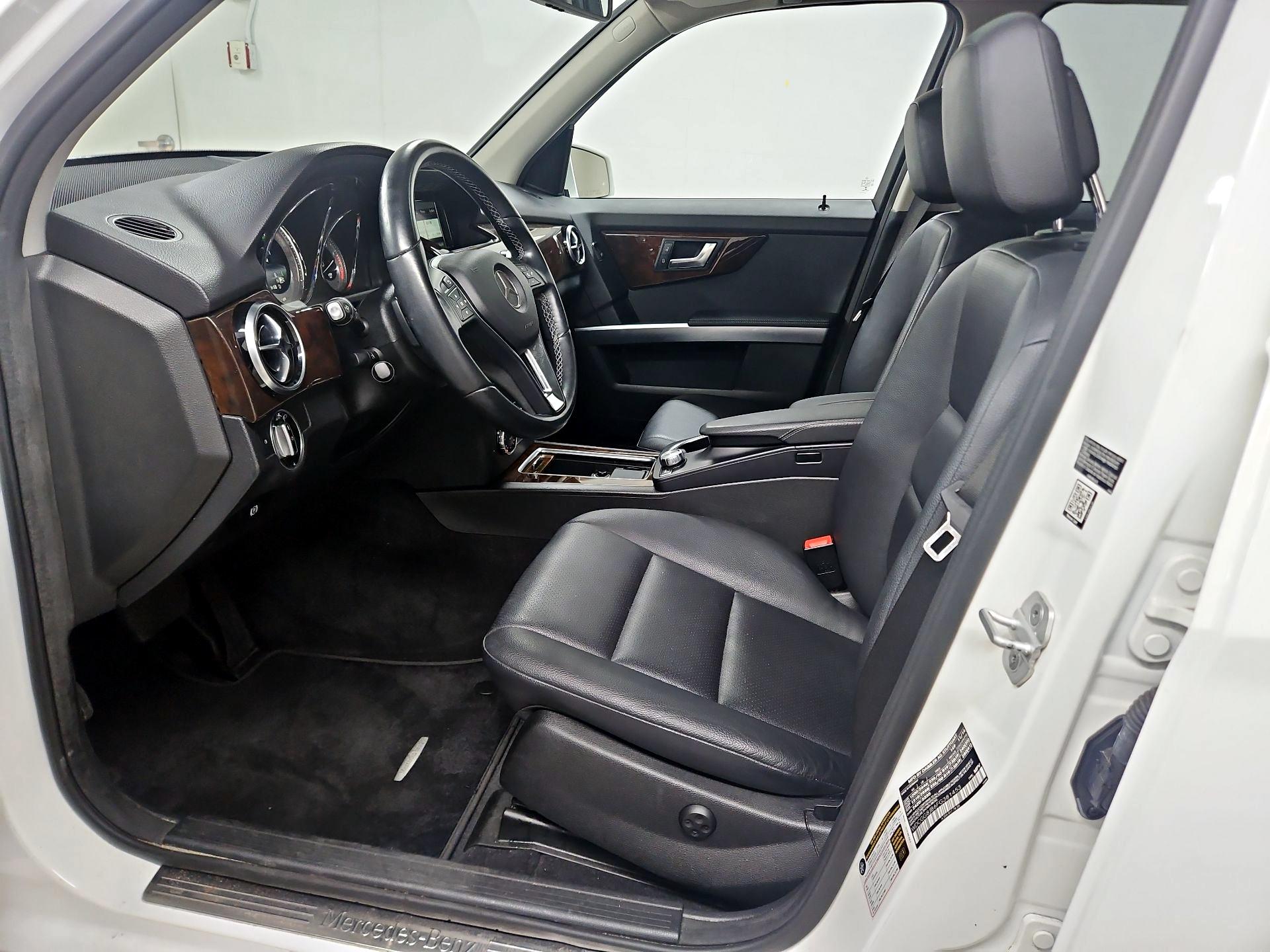 Thumbnail: 2015 Mercedes-Benz GLK - 11