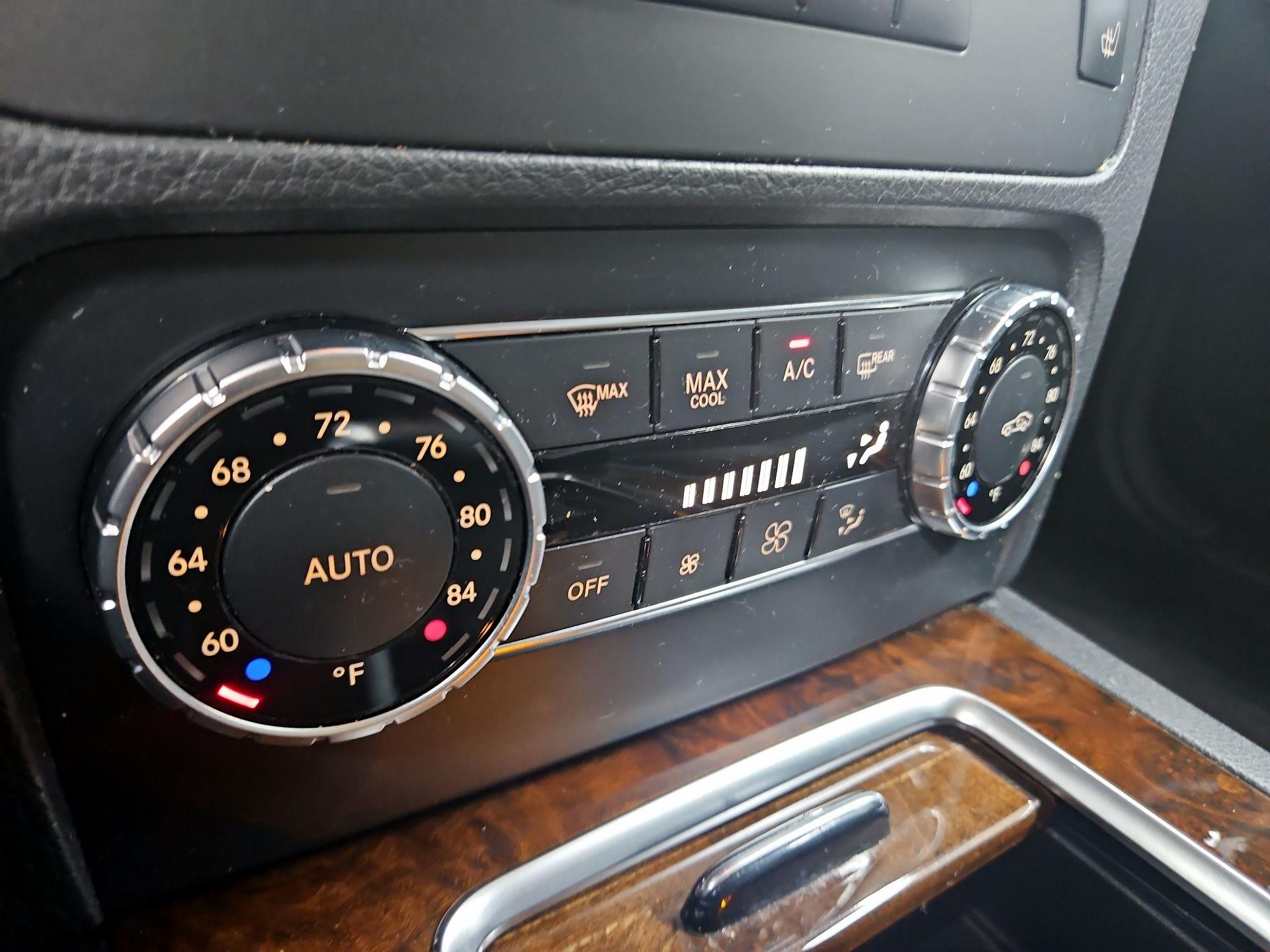 Thumbnail: 2015 Mercedes-Benz GLK - 15