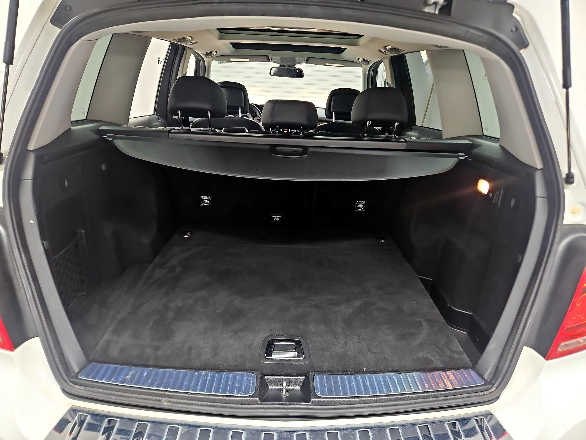 Thumbnail: 2015 Mercedes-Benz GLK - 20