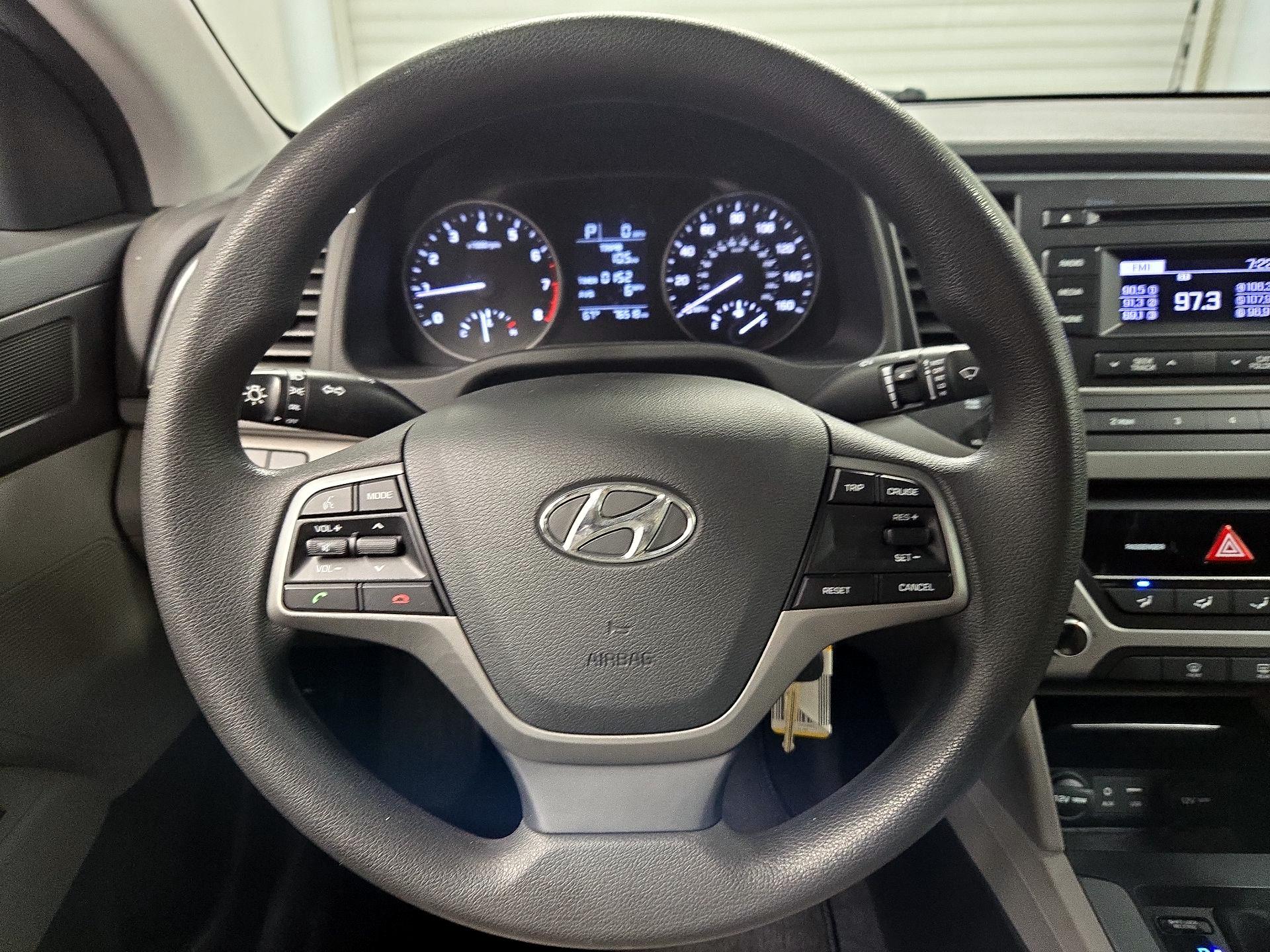 Thumbnail: 2017 Hyundai Elantra - 10