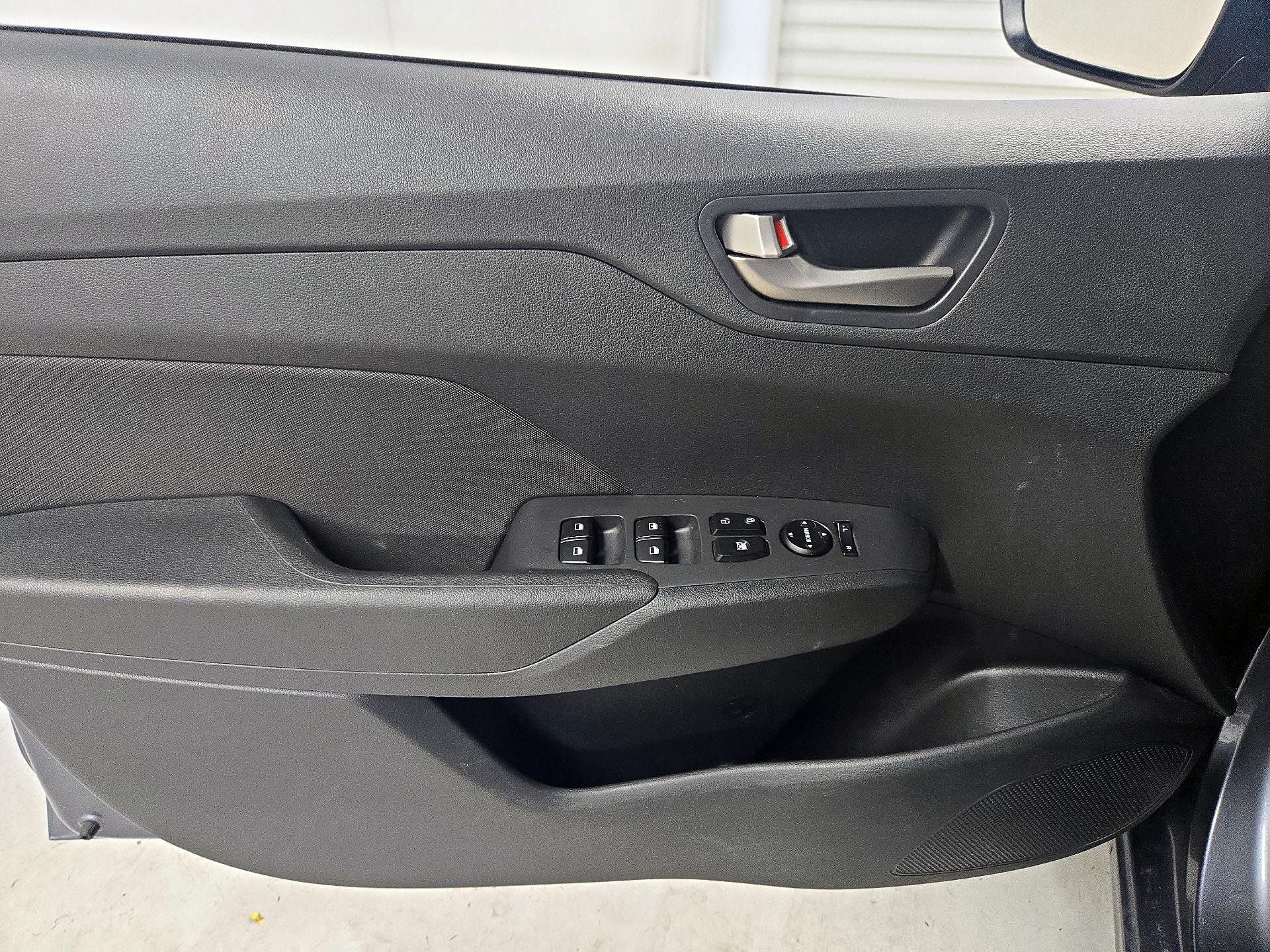 Thumbnail: 2019 Hyundai Accent - 12