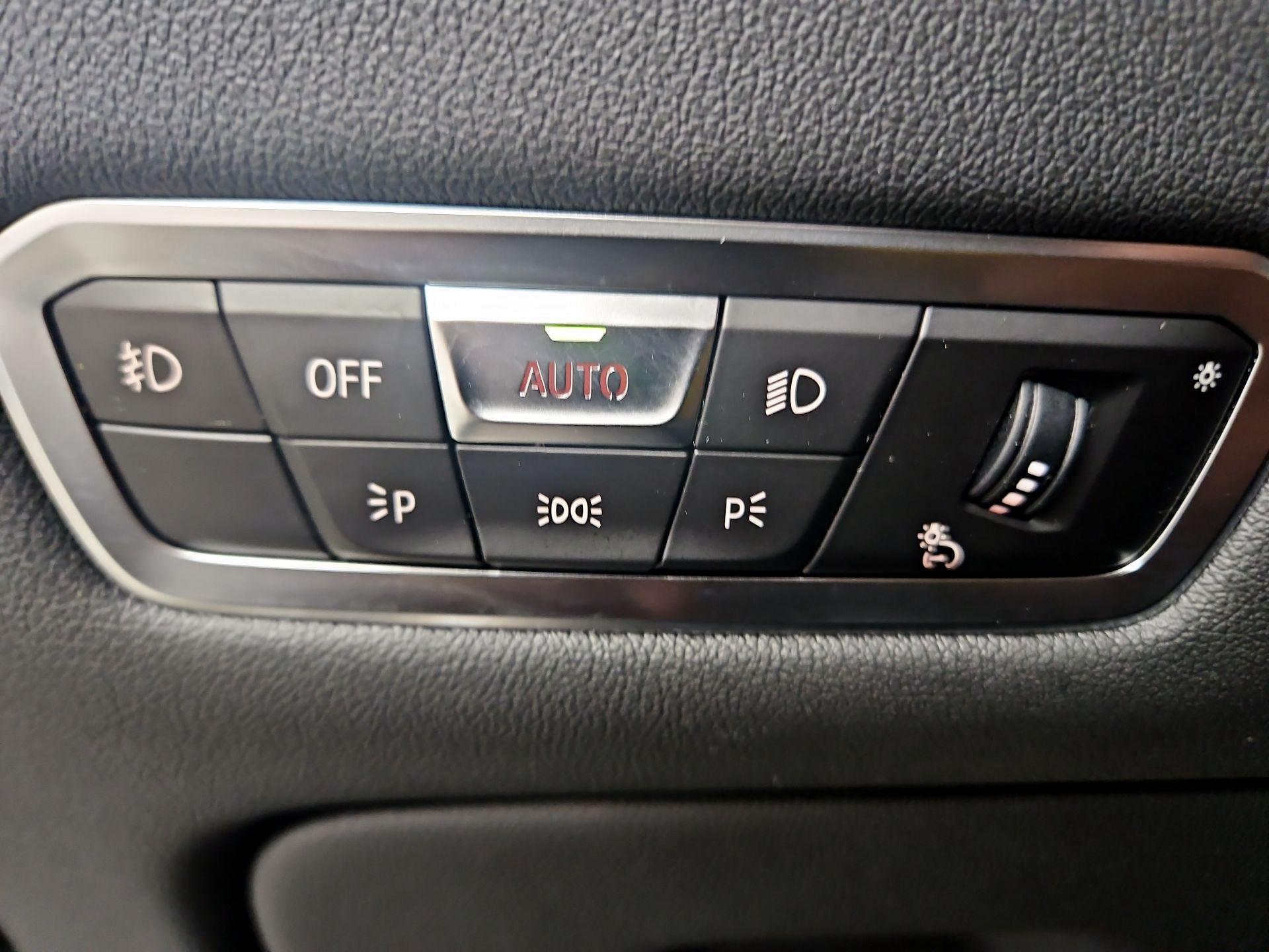 Thumbnail: 2021 BMW X5 - 13