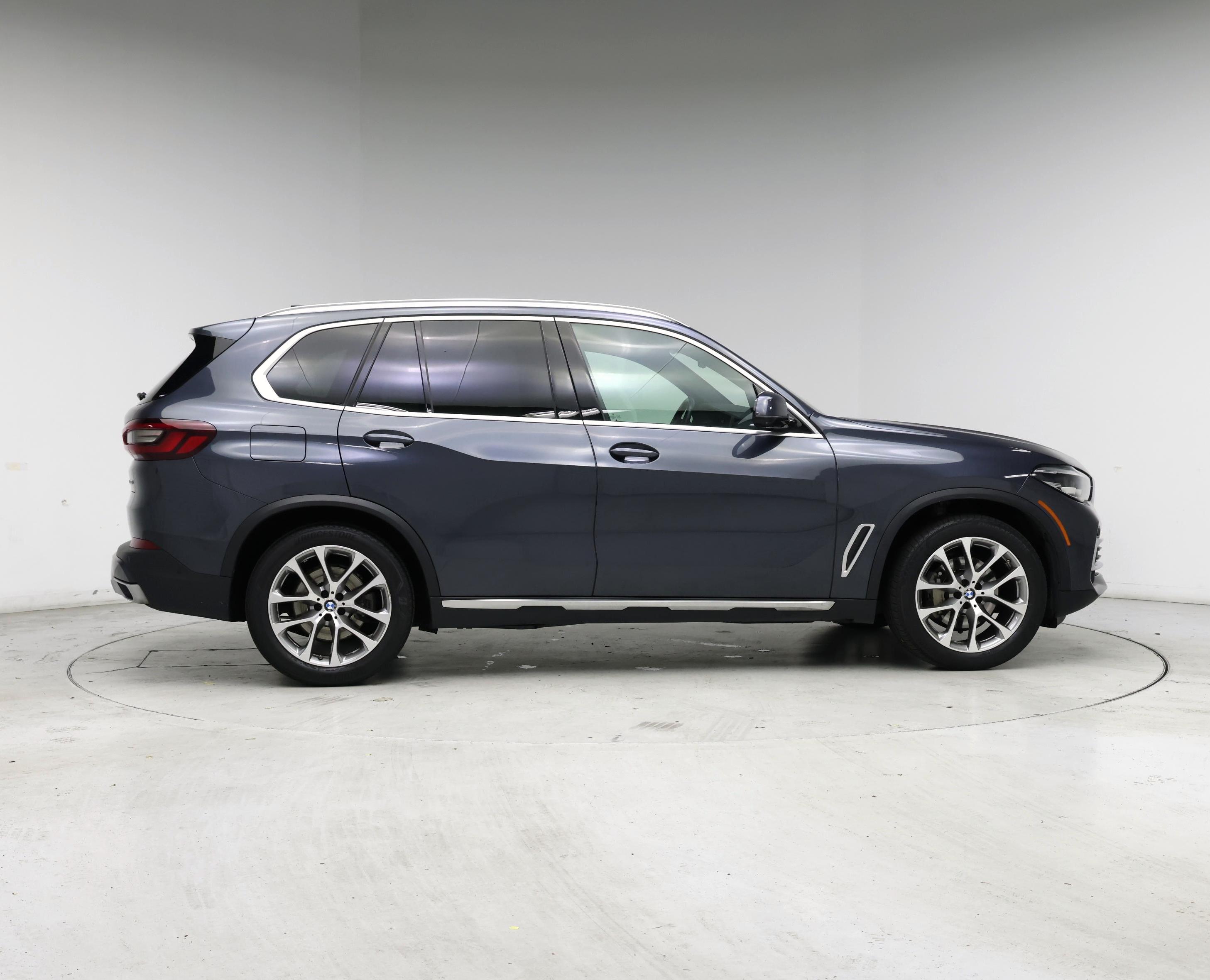 Thumbnail: 2021 BMW X5 - 7