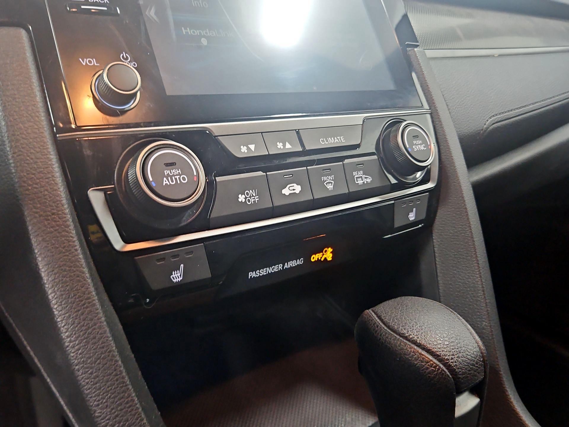 Thumbnail: 2019 Honda Civic - 16