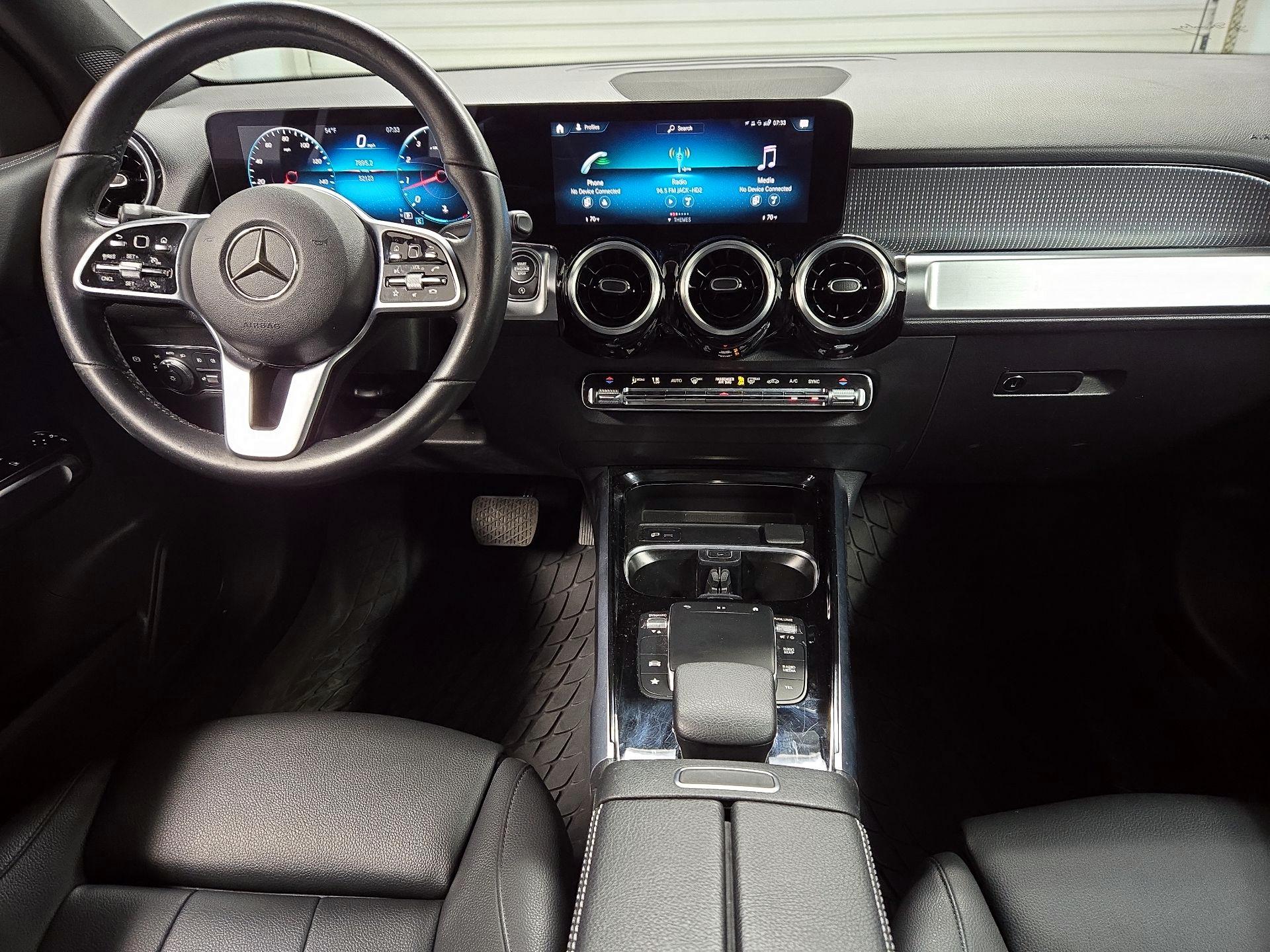 Thumbnail: 2022 Mercedes-Benz GLB - 9