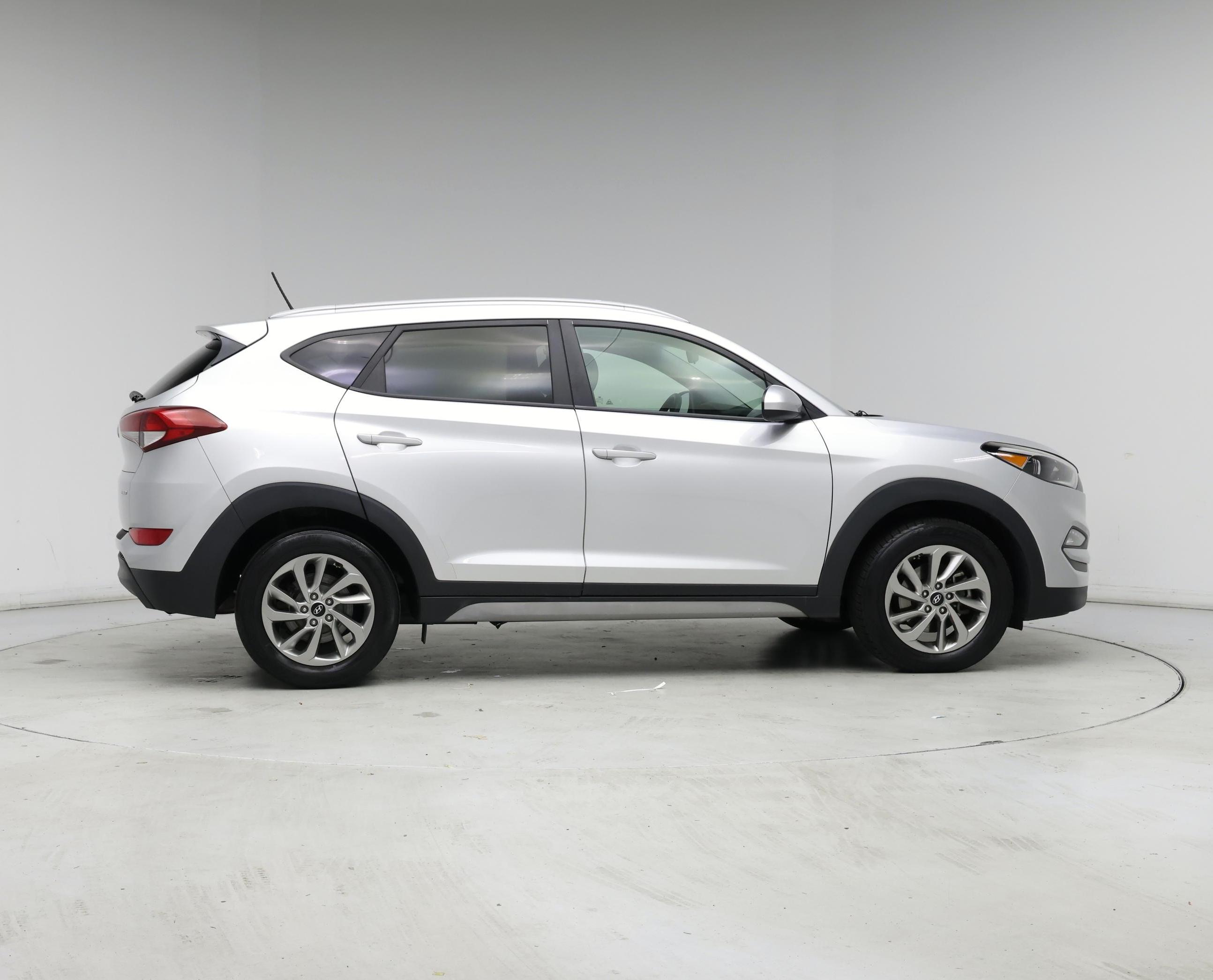 Thumbnail: 2017 Hyundai Tucson - 7