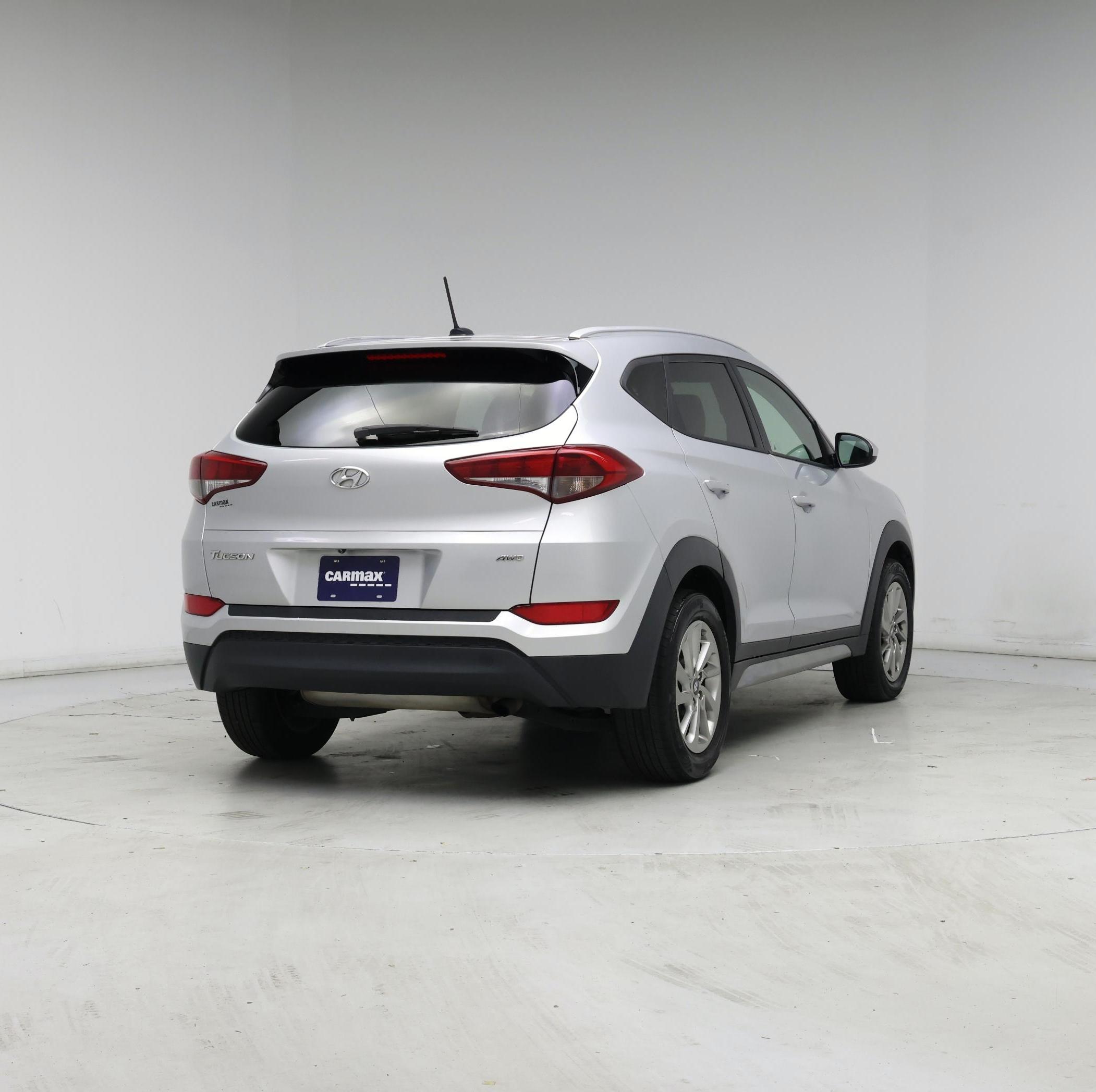 Thumbnail: 2017 Hyundai Tucson - 8
