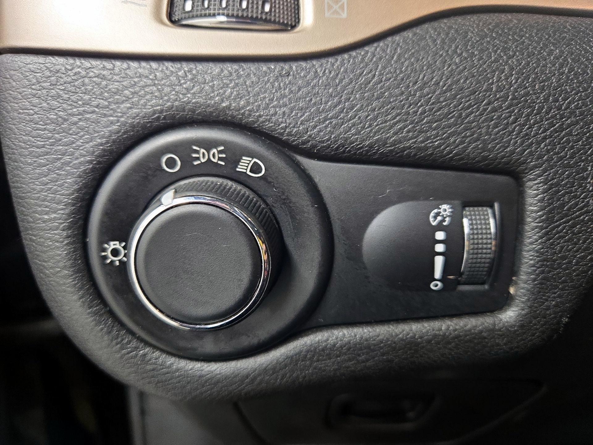 Thumbnail: 2017 Jeep Cherokee - 13