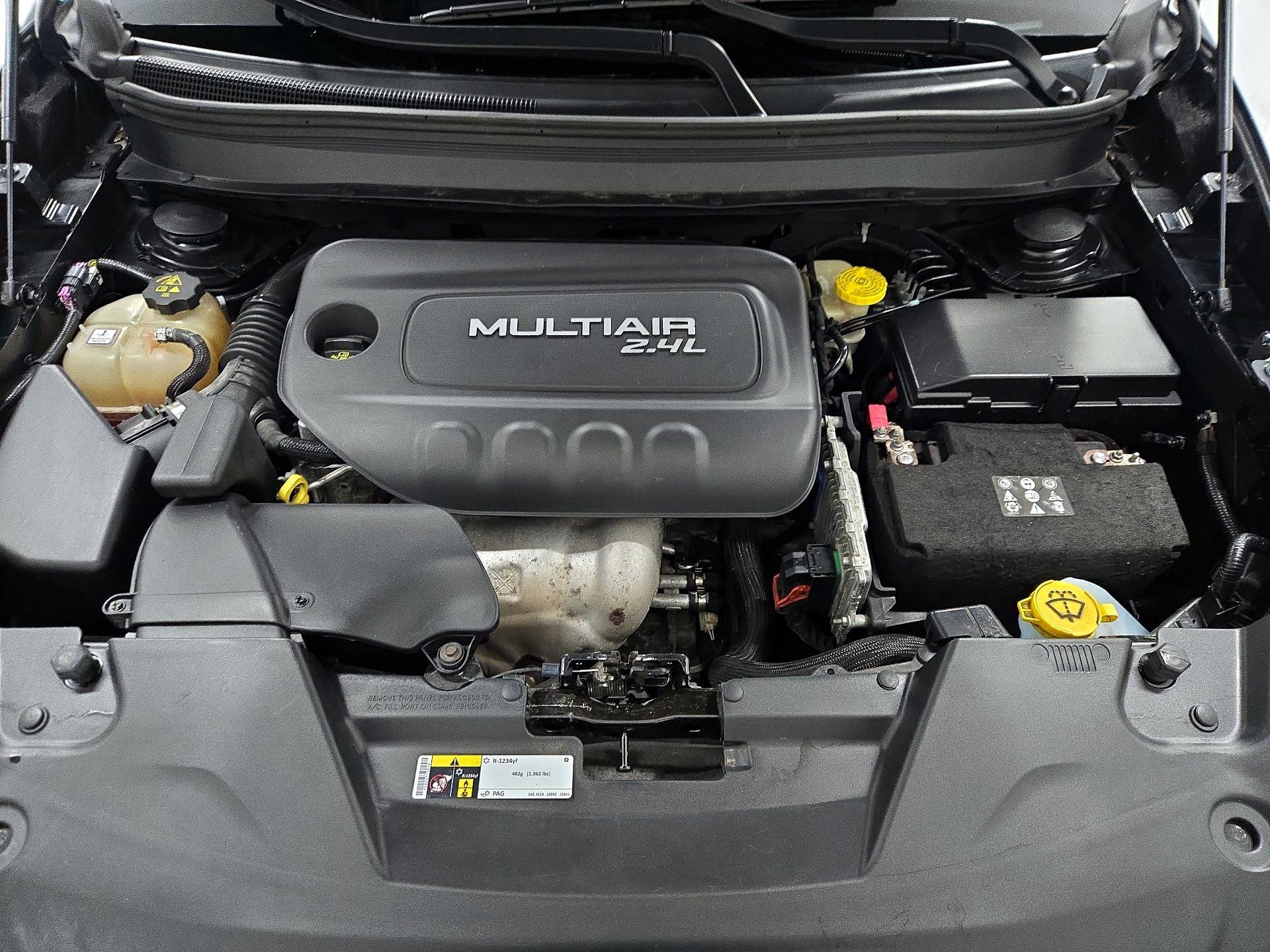 Thumbnail: 2017 Jeep Cherokee - 20