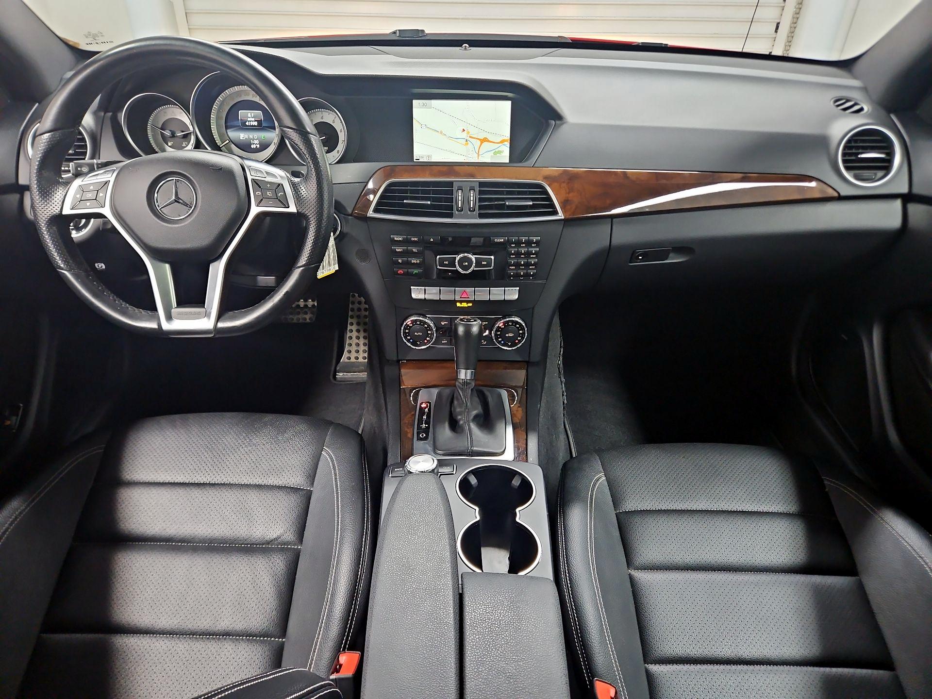 Thumbnail: 2015 Mercedes-Benz C-Class - 9