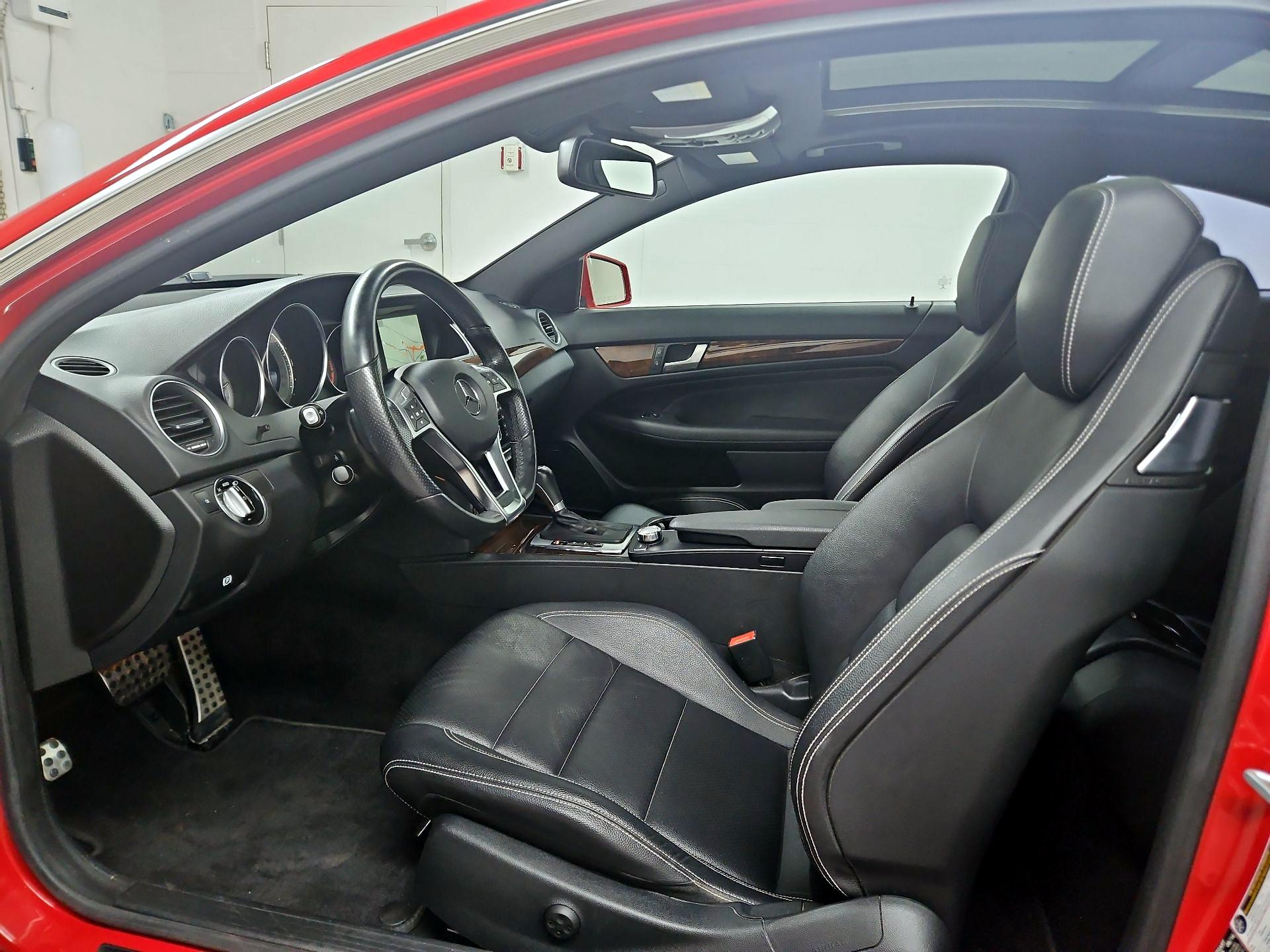 Thumbnail: 2015 Mercedes-Benz C-Class - 11