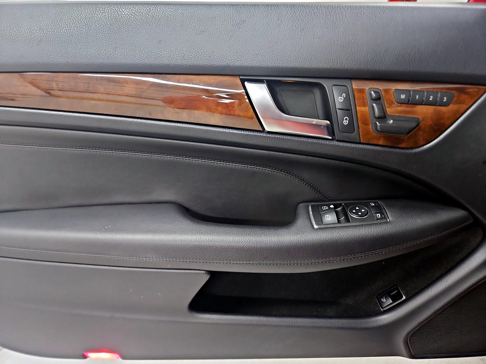 Thumbnail: 2015 Mercedes-Benz C-Class - 12