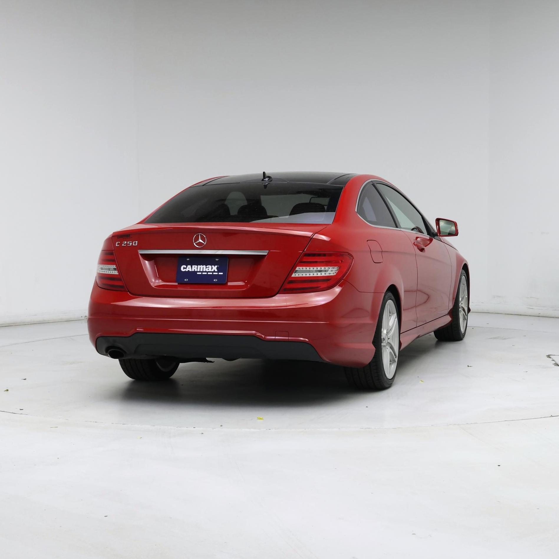 Thumbnail: 2015 Mercedes-Benz C-Class - 8