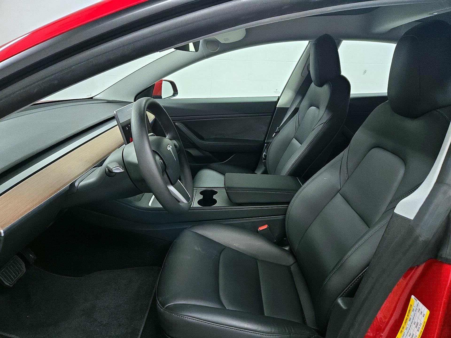 Thumbnail: 2021 Tesla Model 3 - 11