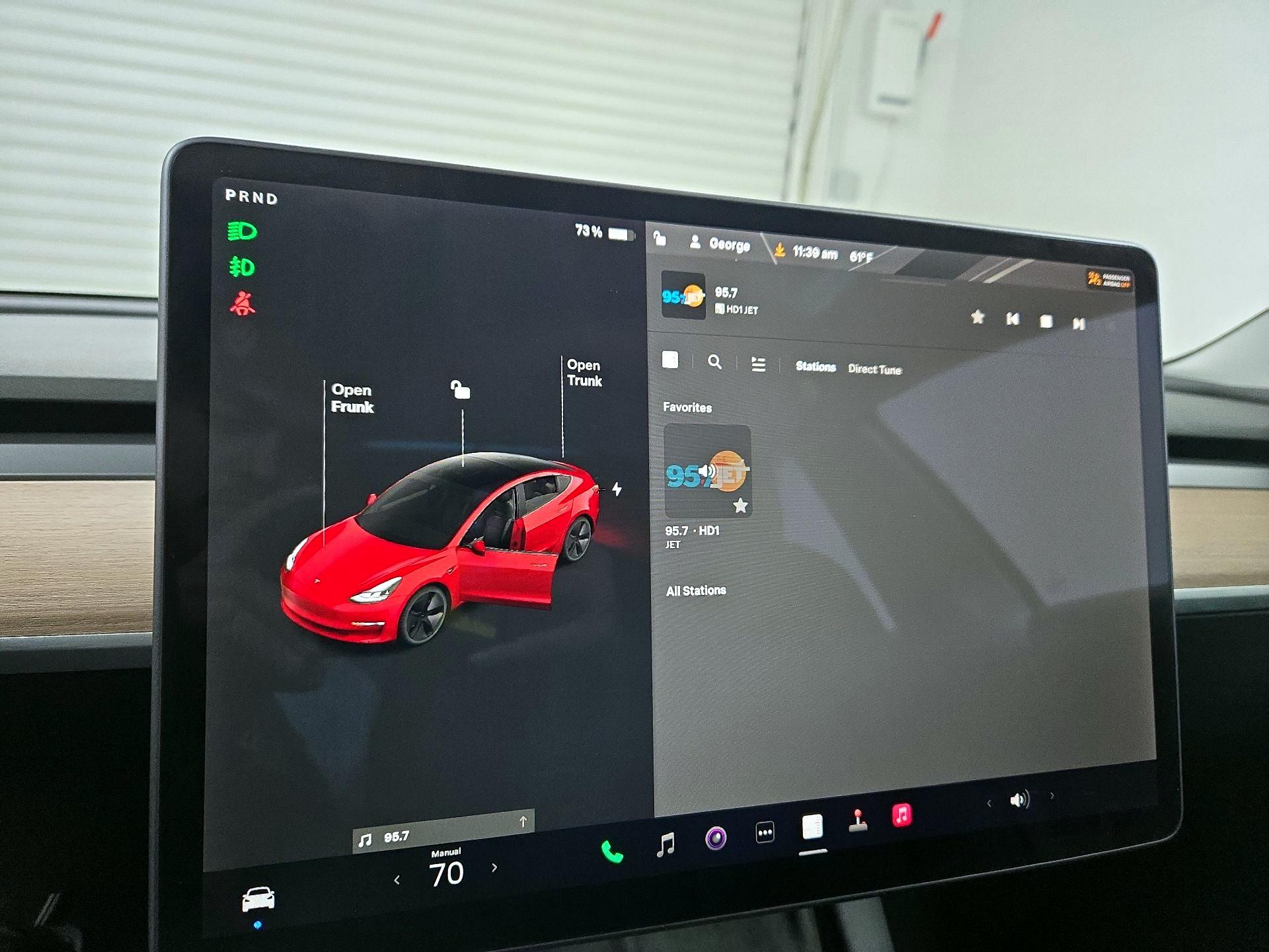 Thumbnail: 2021 Tesla Model 3 - 15